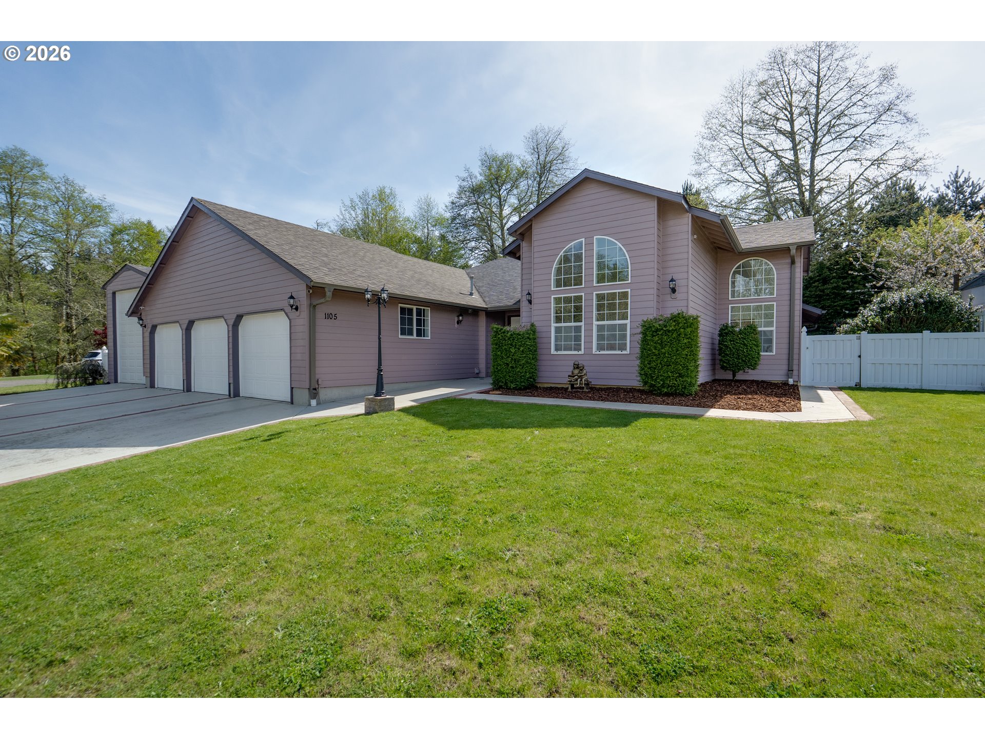1105 Peacock St Property Photo 1