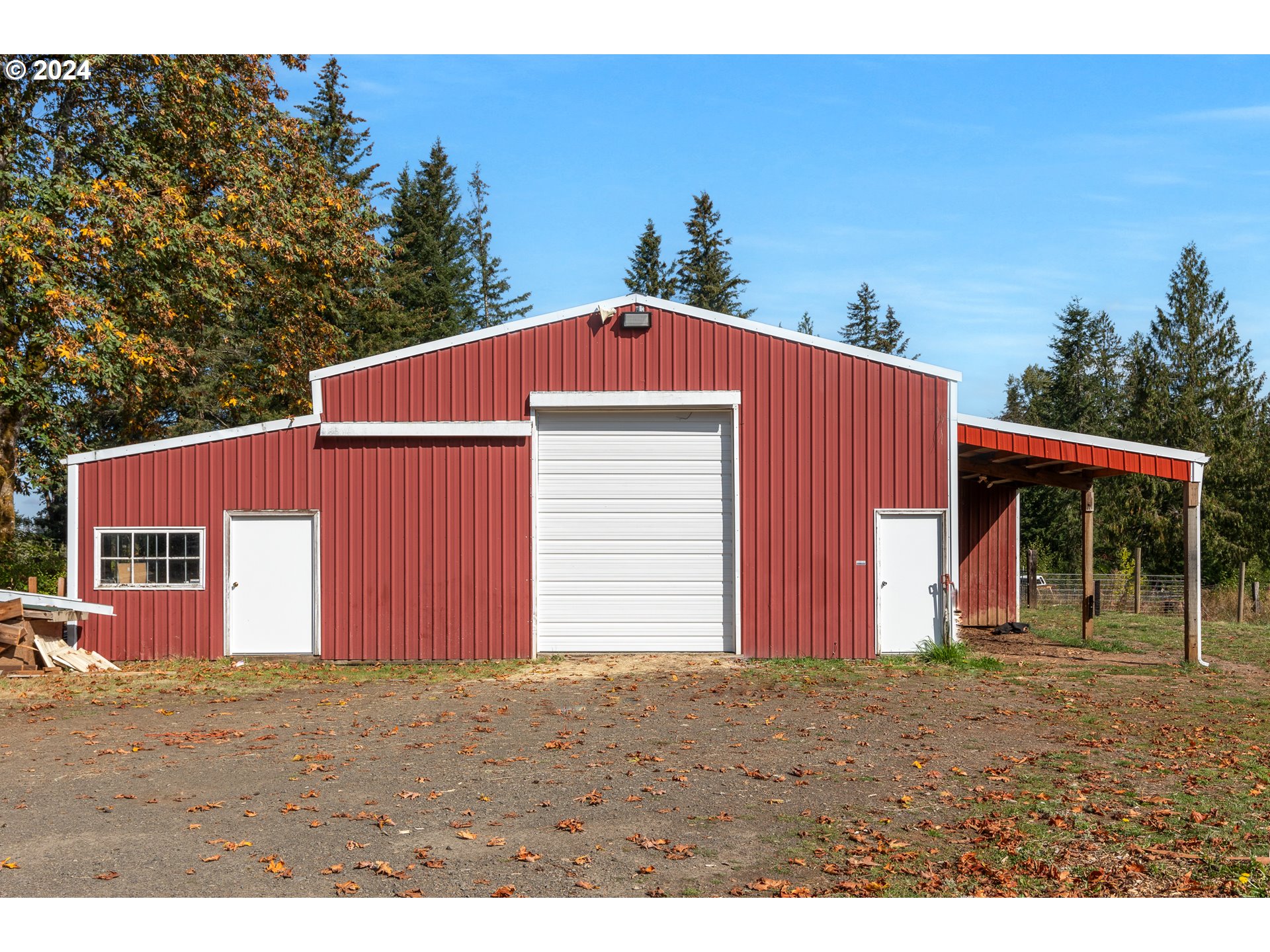 16370 Bell St Property Photo 5