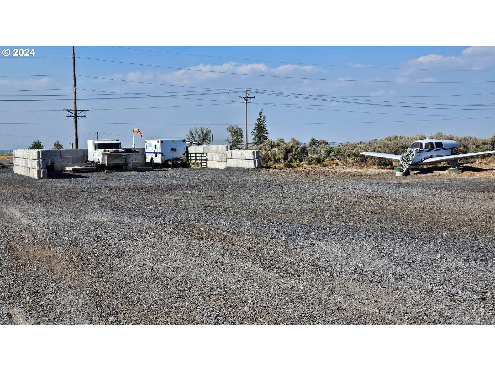 100 1800 Christmas Valley Hwy Property Photo 3