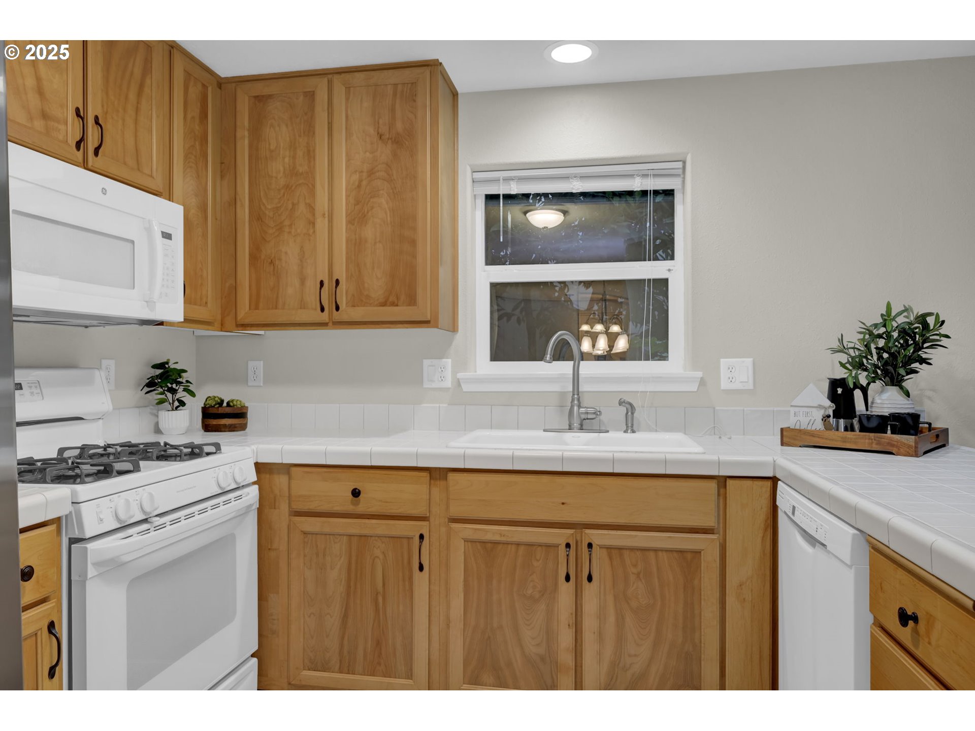 3812 Colony Oaks Dr Property Photo 9