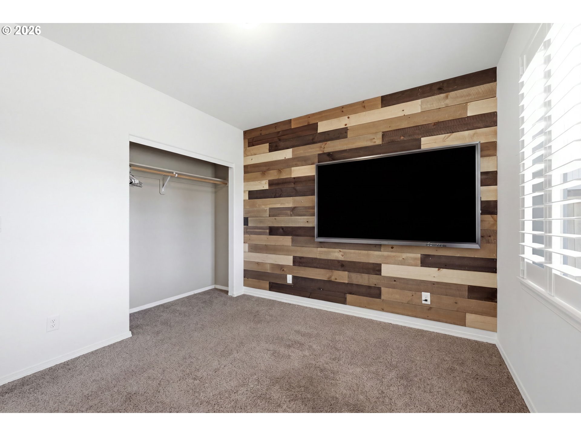 4630 Glacier Meadows Loop Property Photo 19