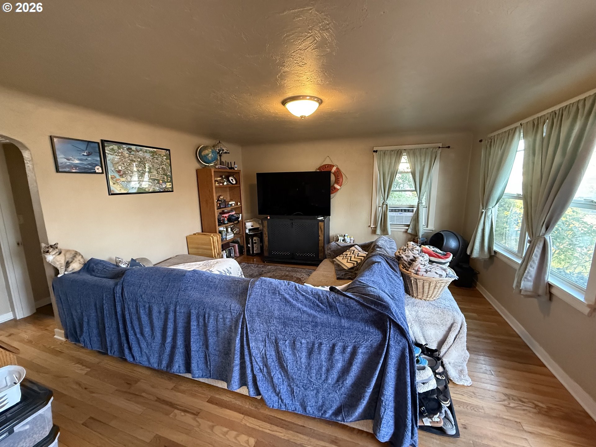 2460 E St Property Photo 5
