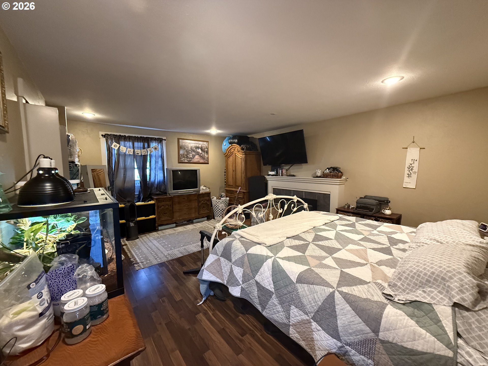2460 E St Property Photo 17
