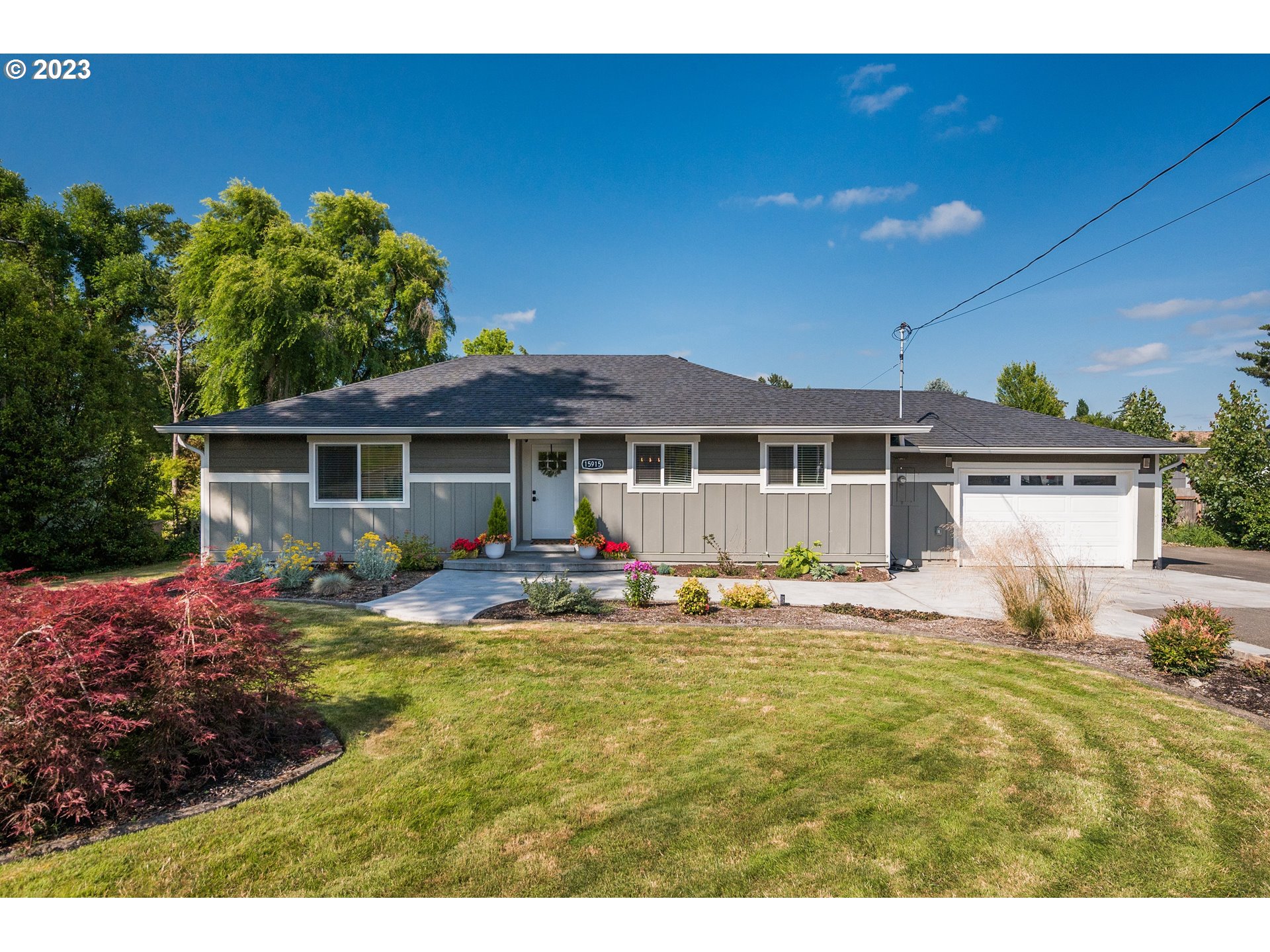 15915 Harold Ave Property Photo 1