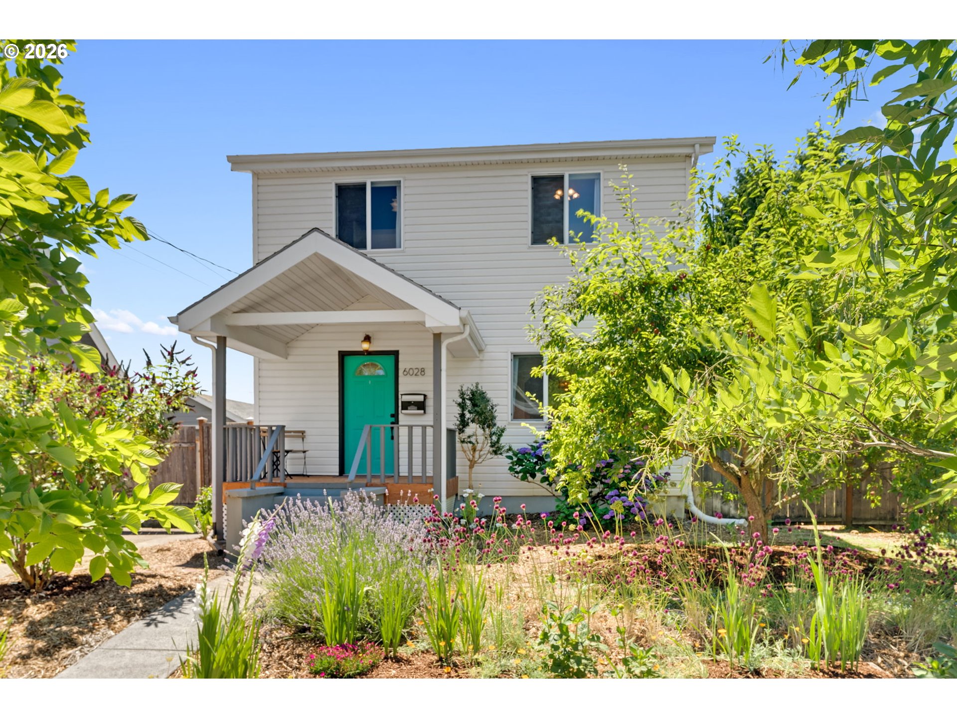 6028 SE Gladstone ST Property Photo 1