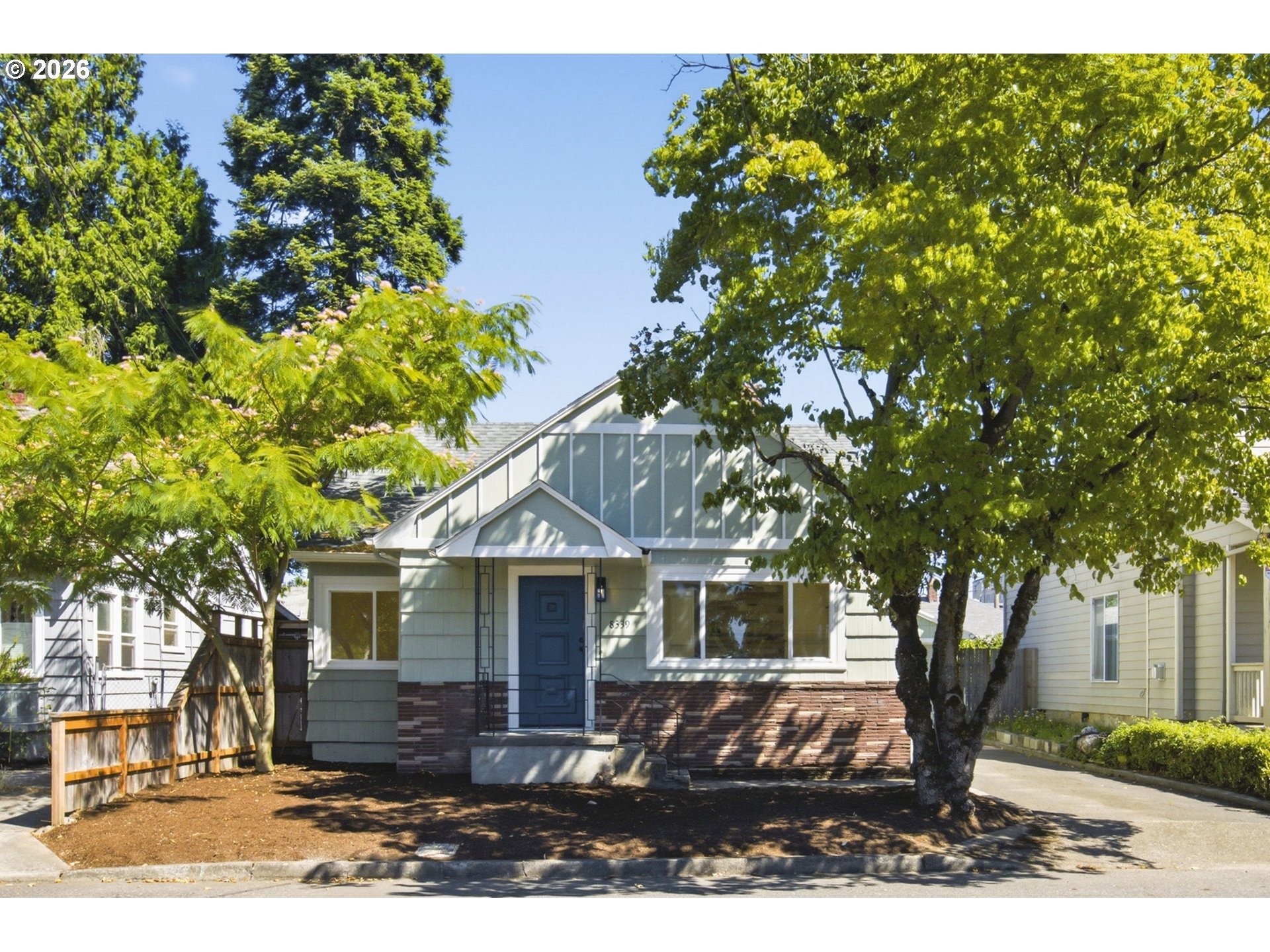 8339 Se Bush St Property Photo 1