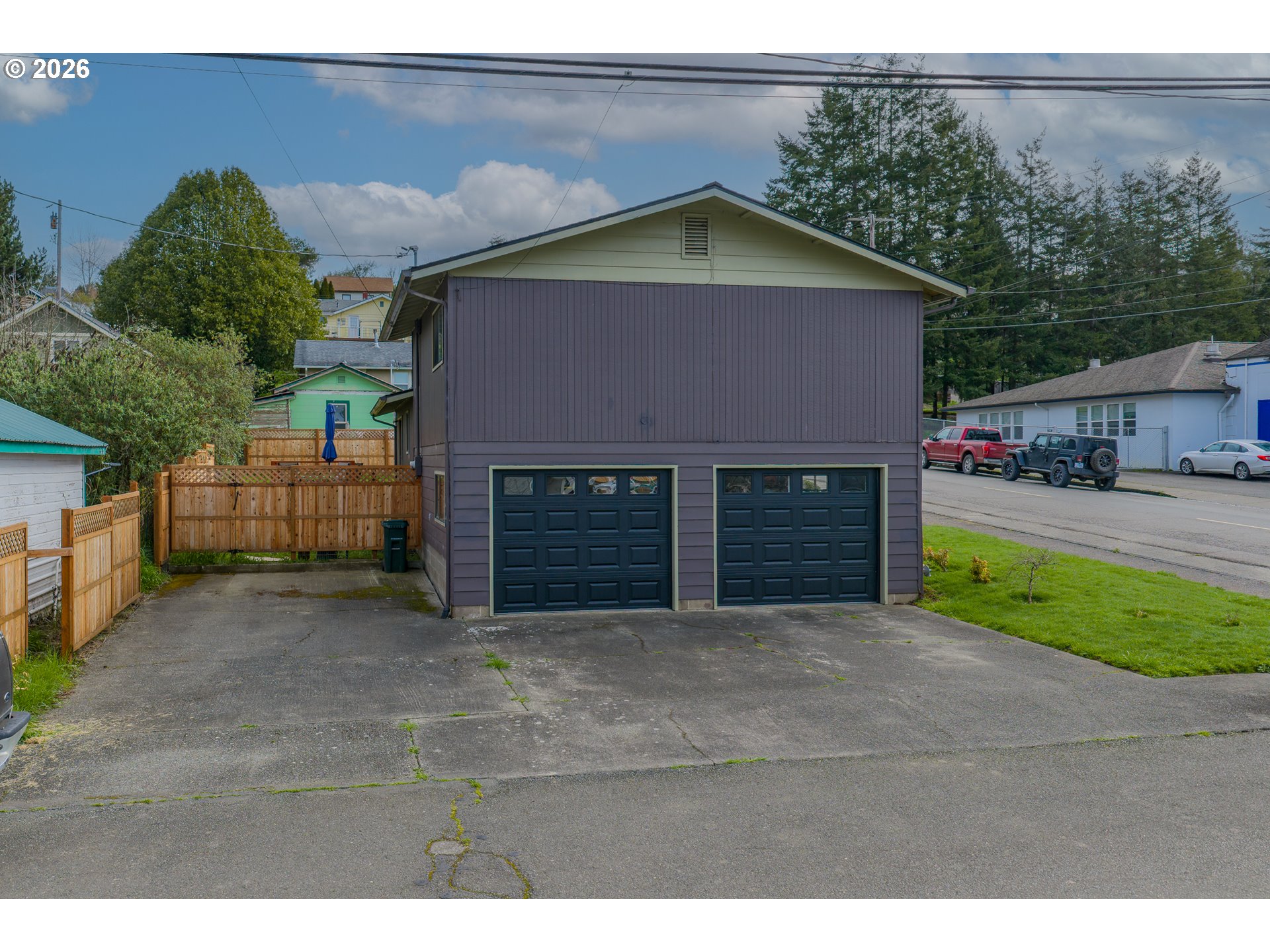 1005 Maple St Property Photo 25
