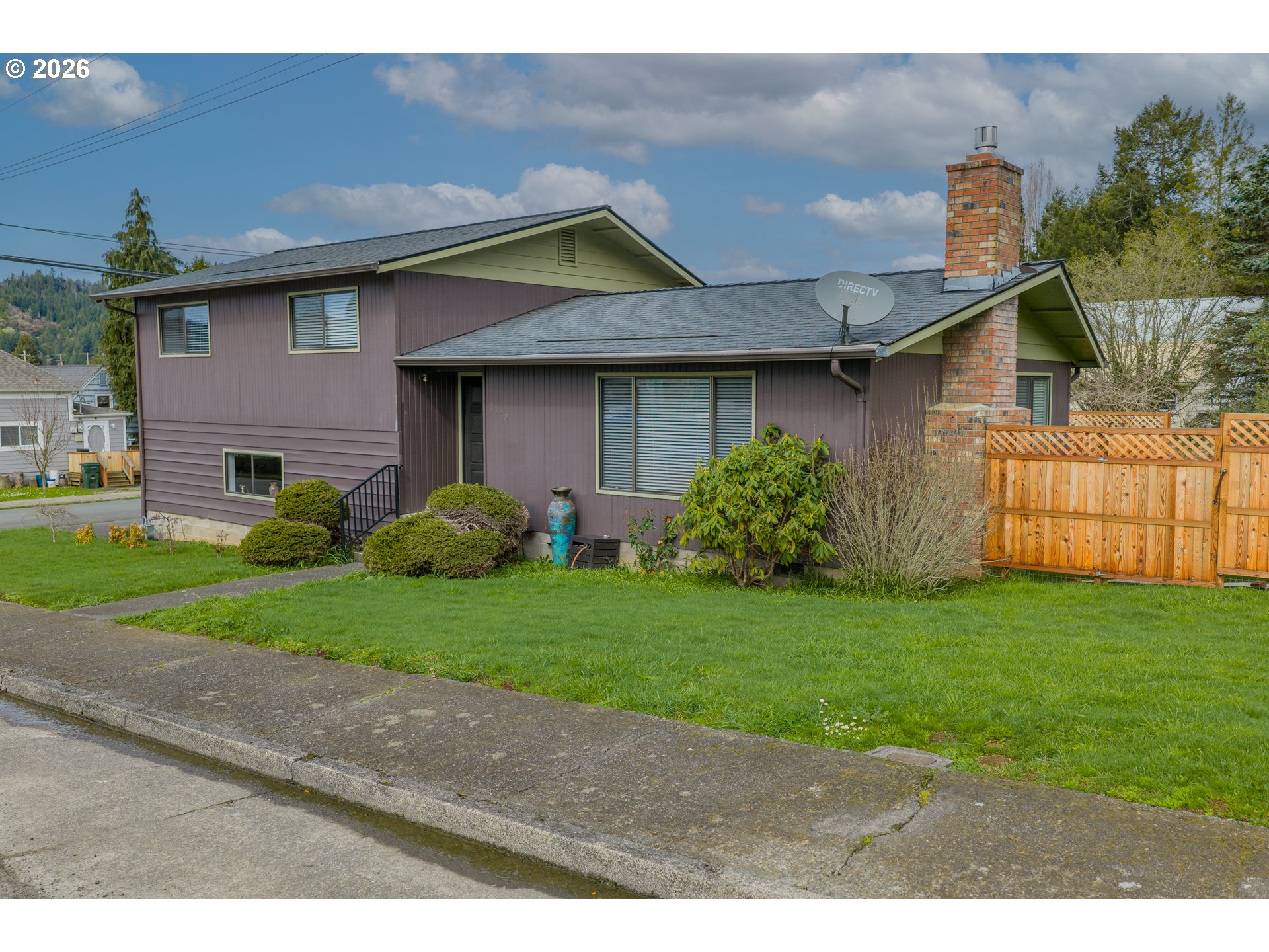 1005 Maple St Property Photo 30
