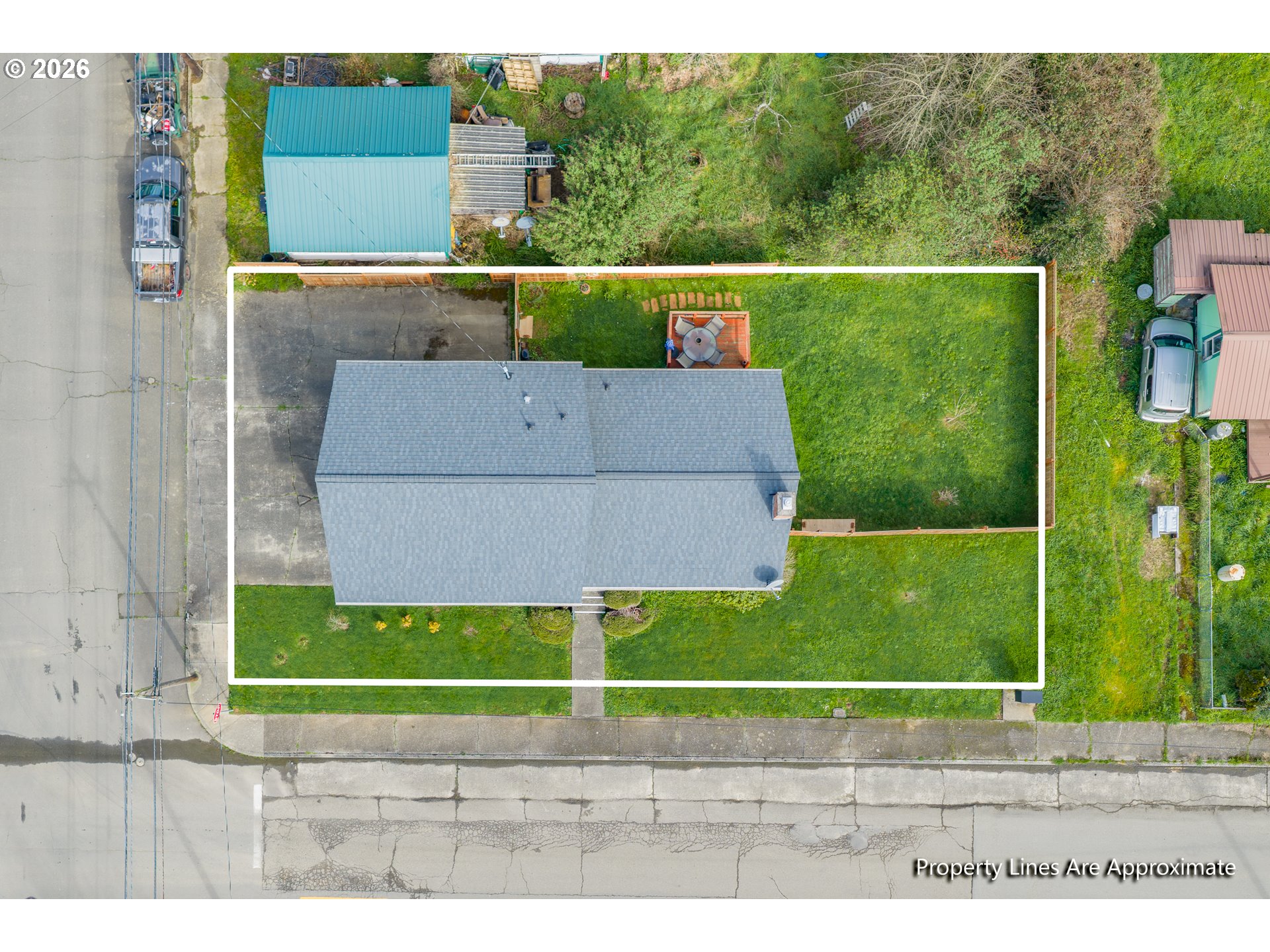 1005 Maple St Property Photo 31