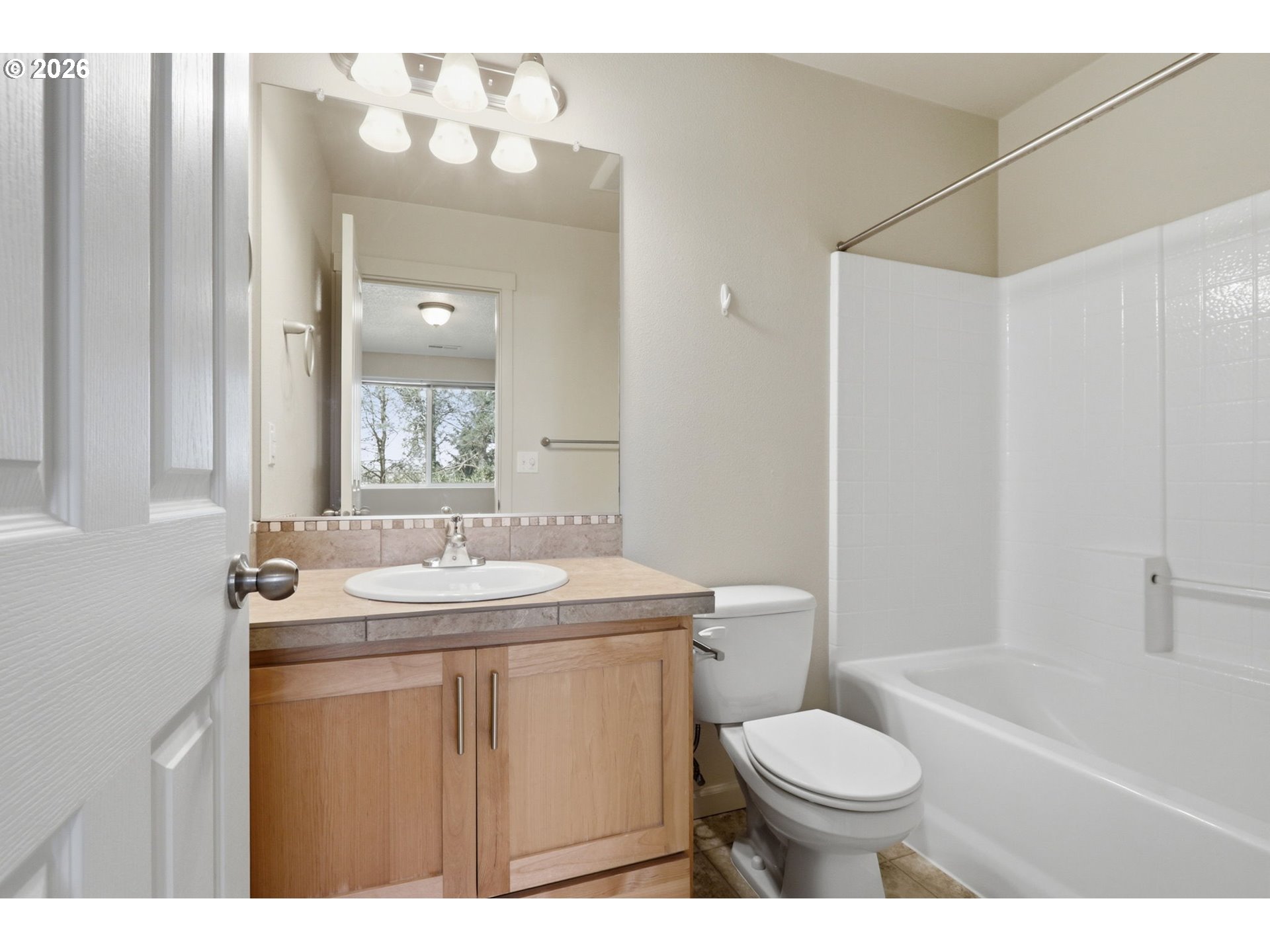 10525 Ne Cedar Falls Loop Property Photo 16