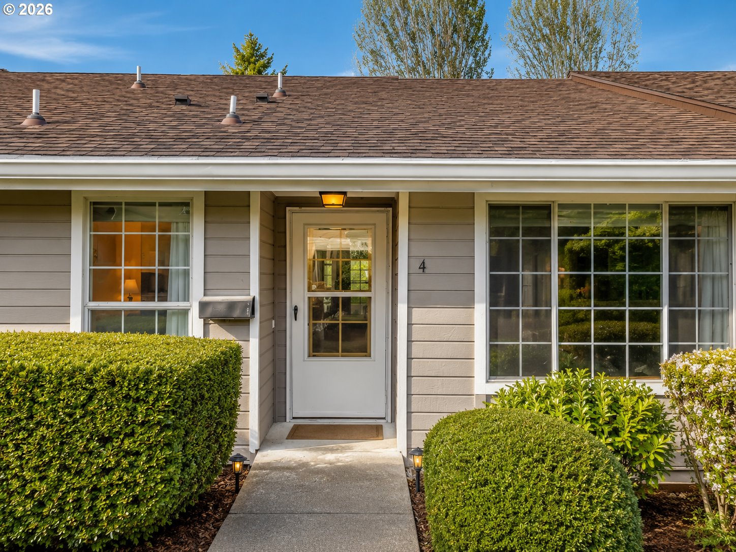 13775 Sw Scholls Ferry Rd Property Photo 1