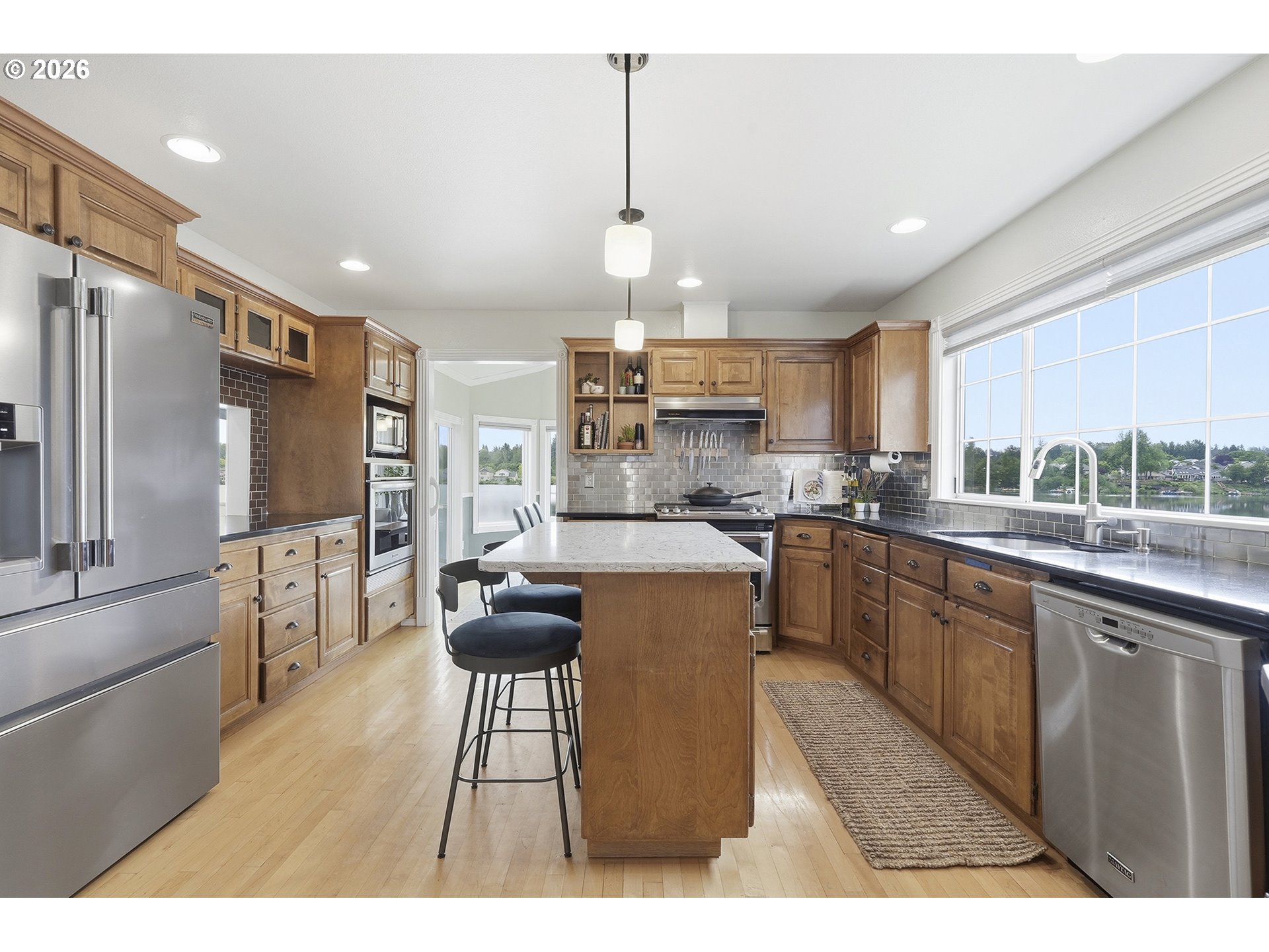 21014 Ne Interlachen Ln Property Photo 11