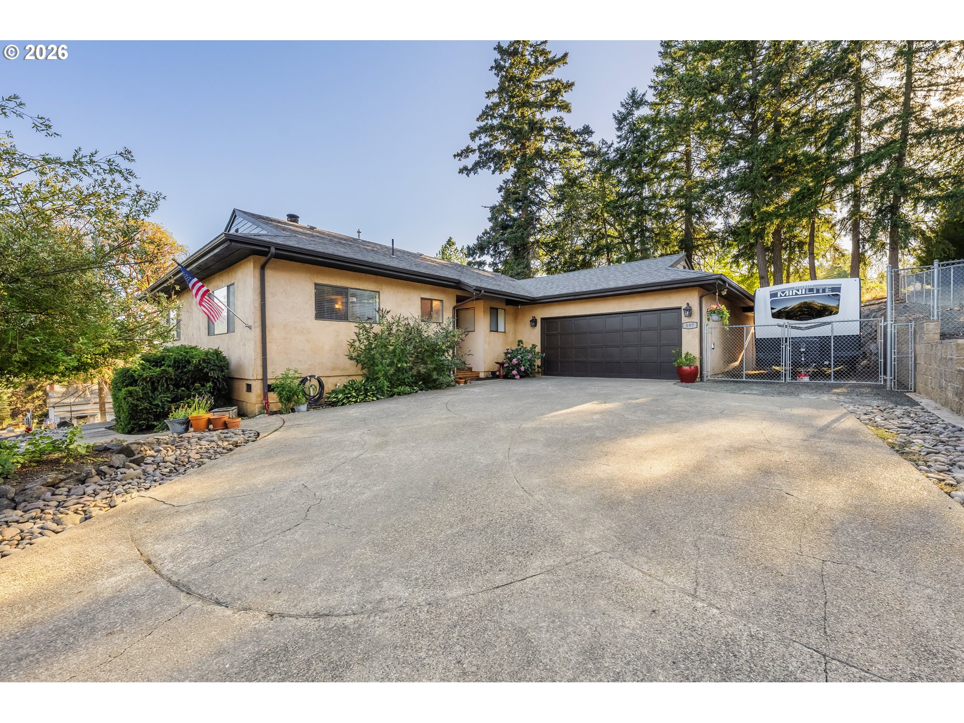 597 Cedar St Property Photo 1