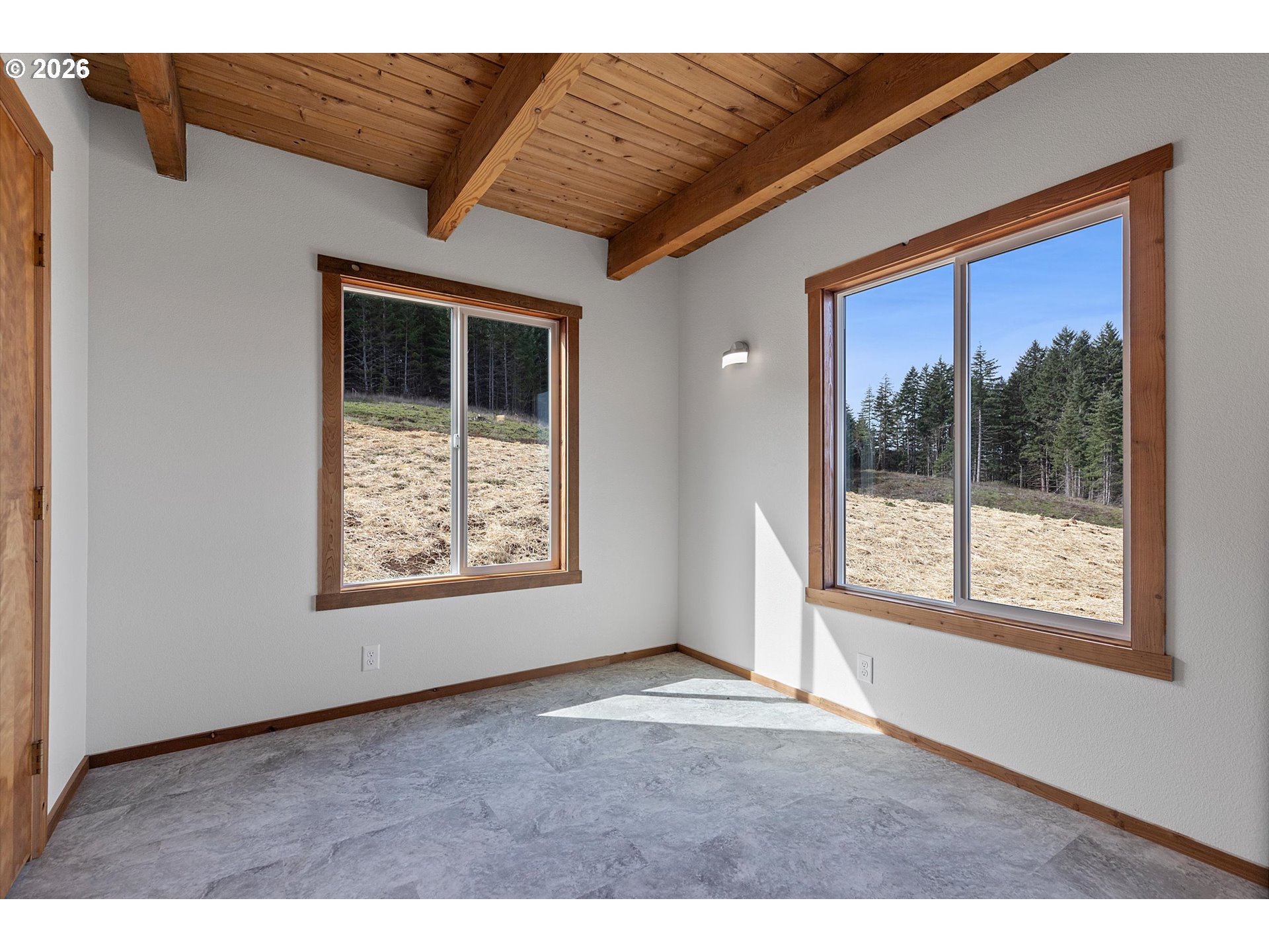 20750 Stone Rd Property Photo 17