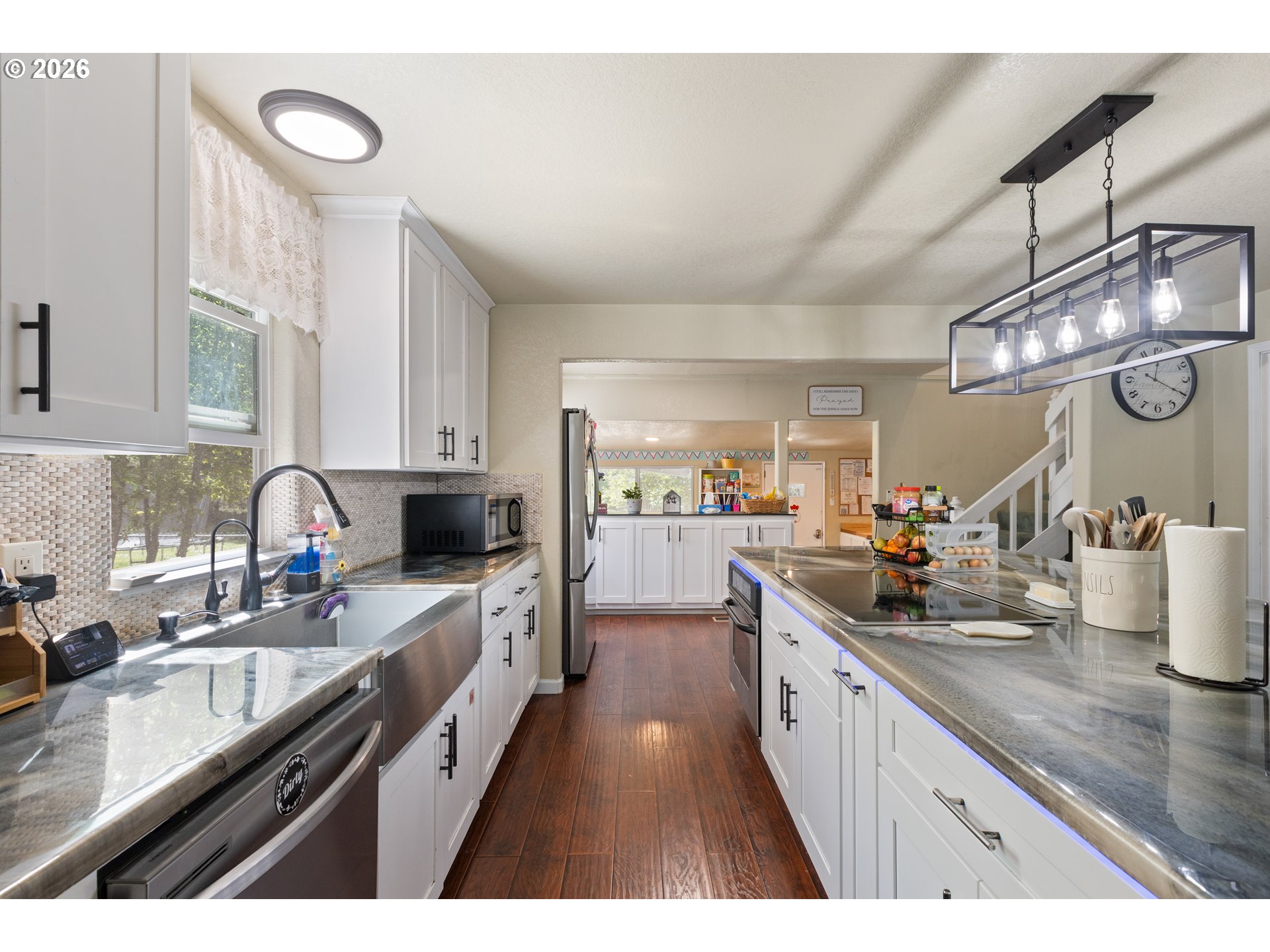 1293 Starveout Creek Rd Property Photo 10
