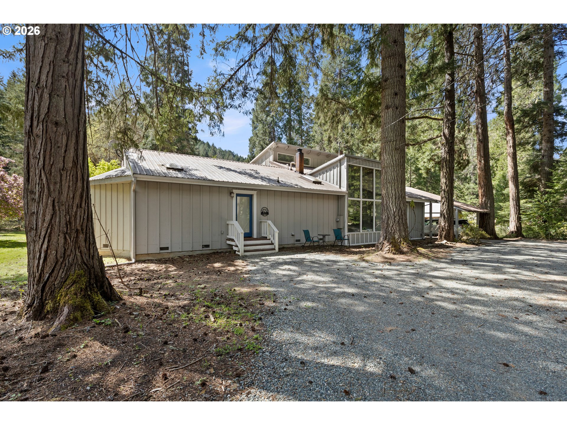 1293 Starveout Creek Rd Property Photo 38