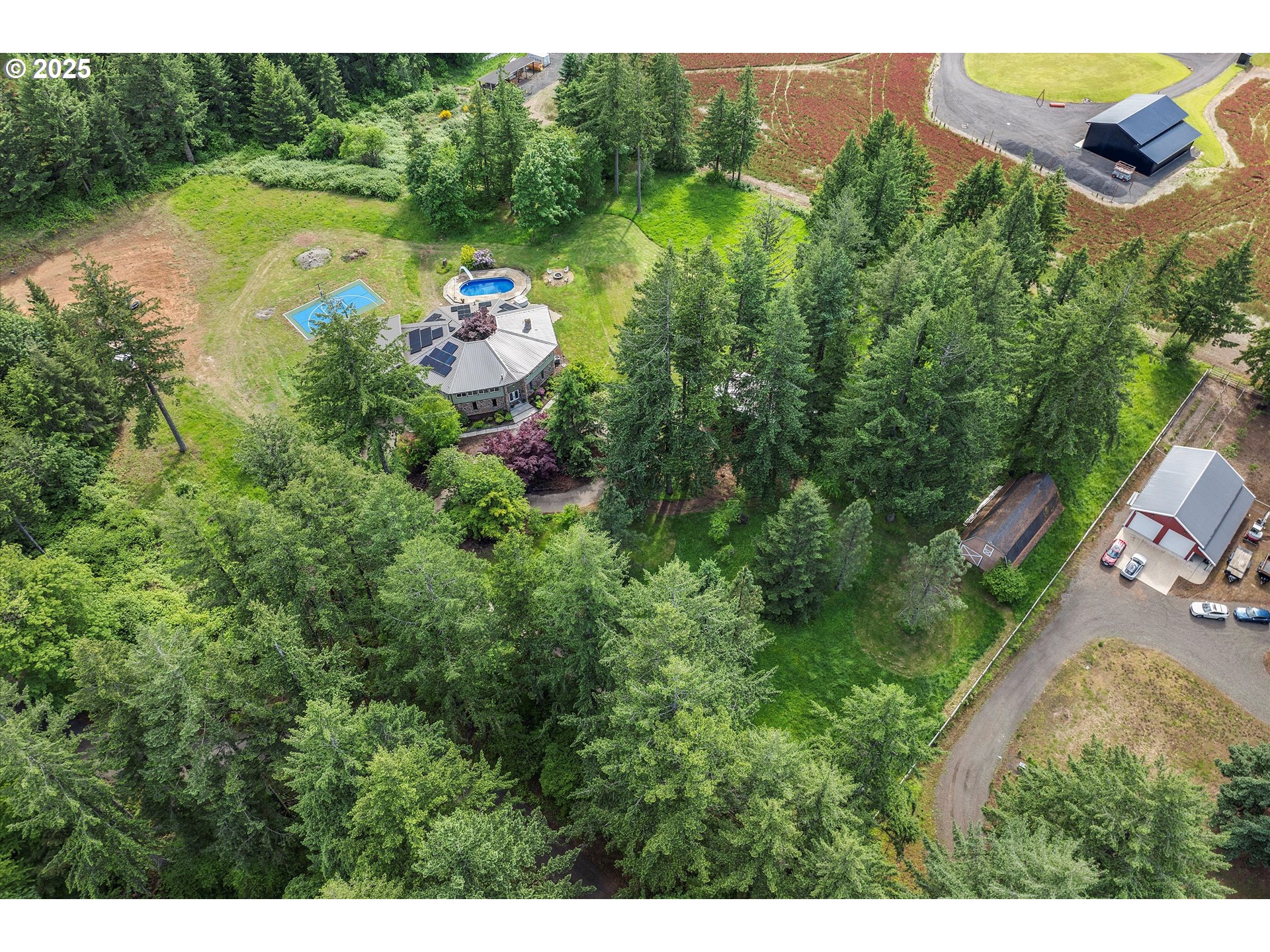7755 Sw Bracken Dr Property Photo 3
