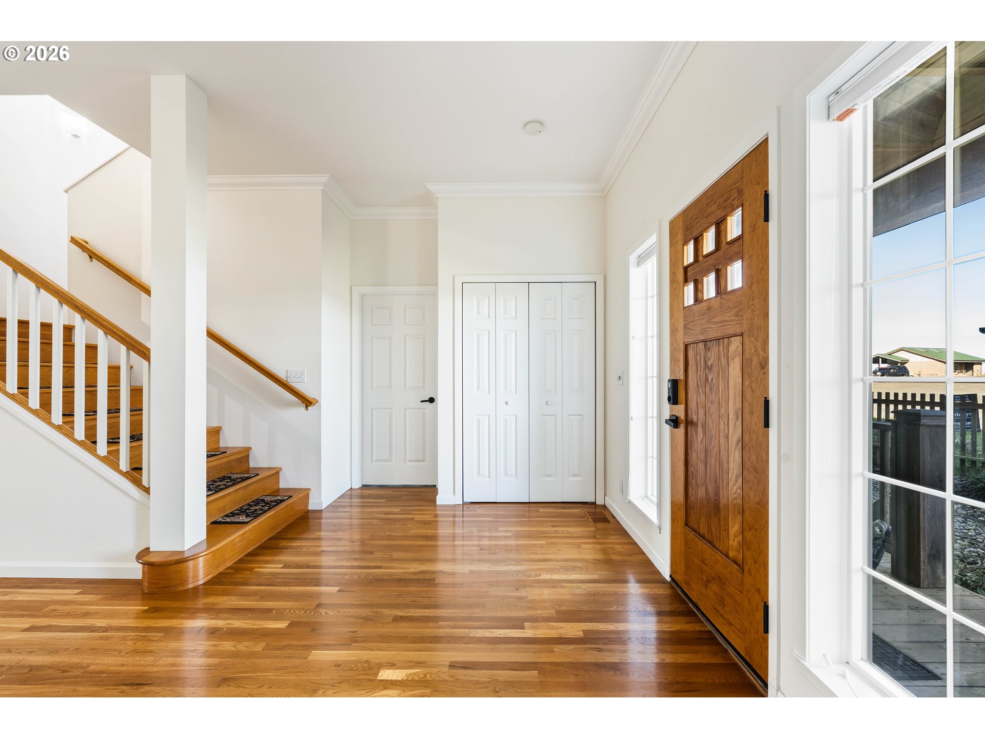 323 Madison Ave Property Photo 14