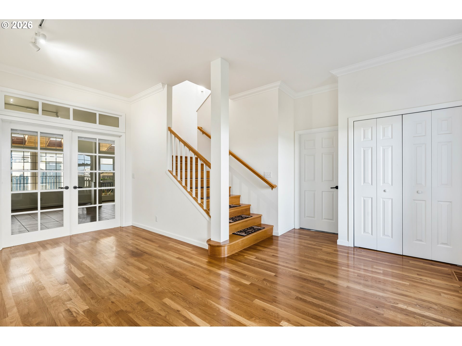 323 Madison Ave Property Photo 15