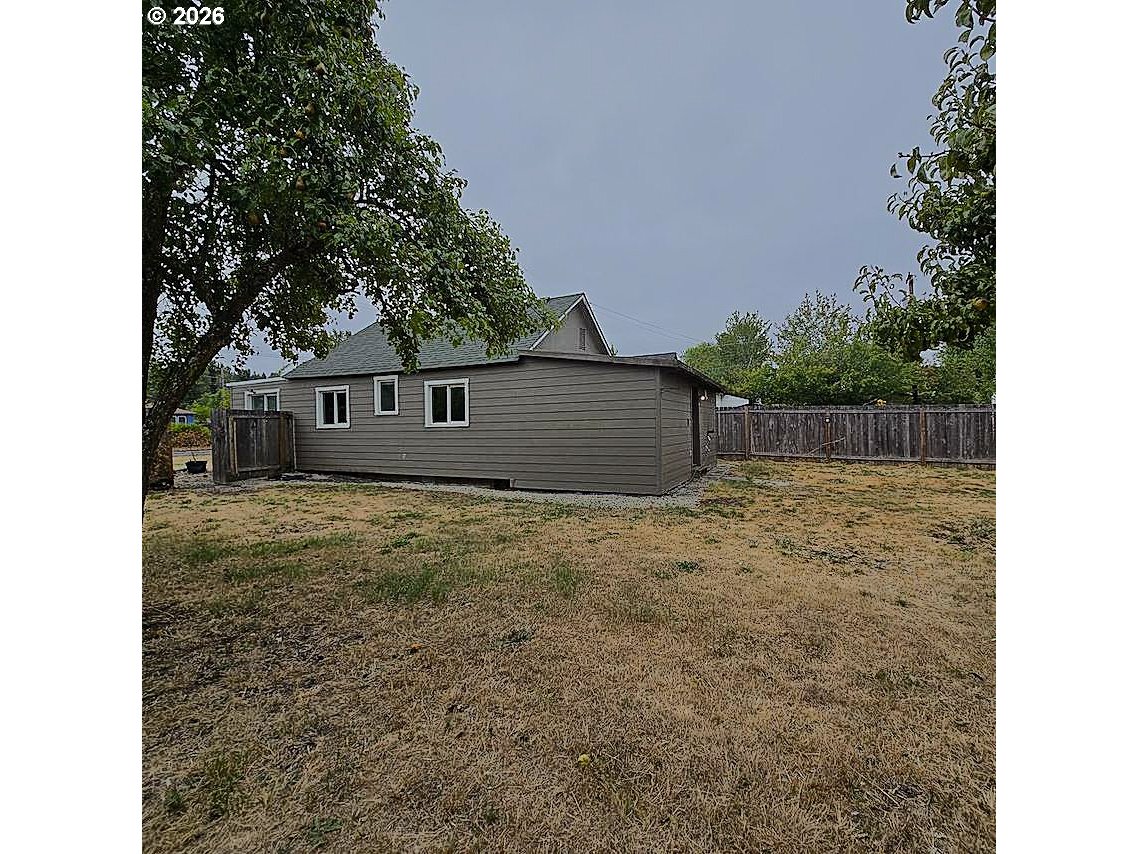 1875 W 18th Ave Property Photo 31
