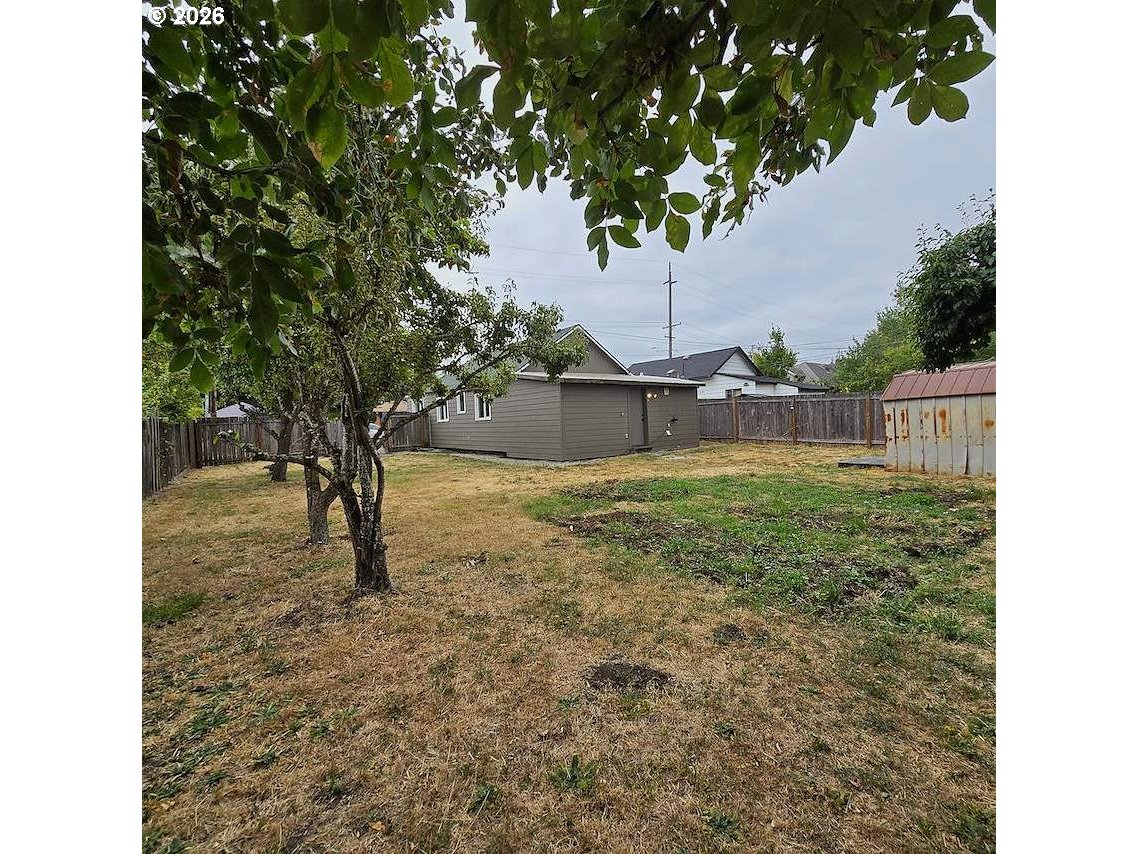 1875 W 18th Ave Property Photo 32