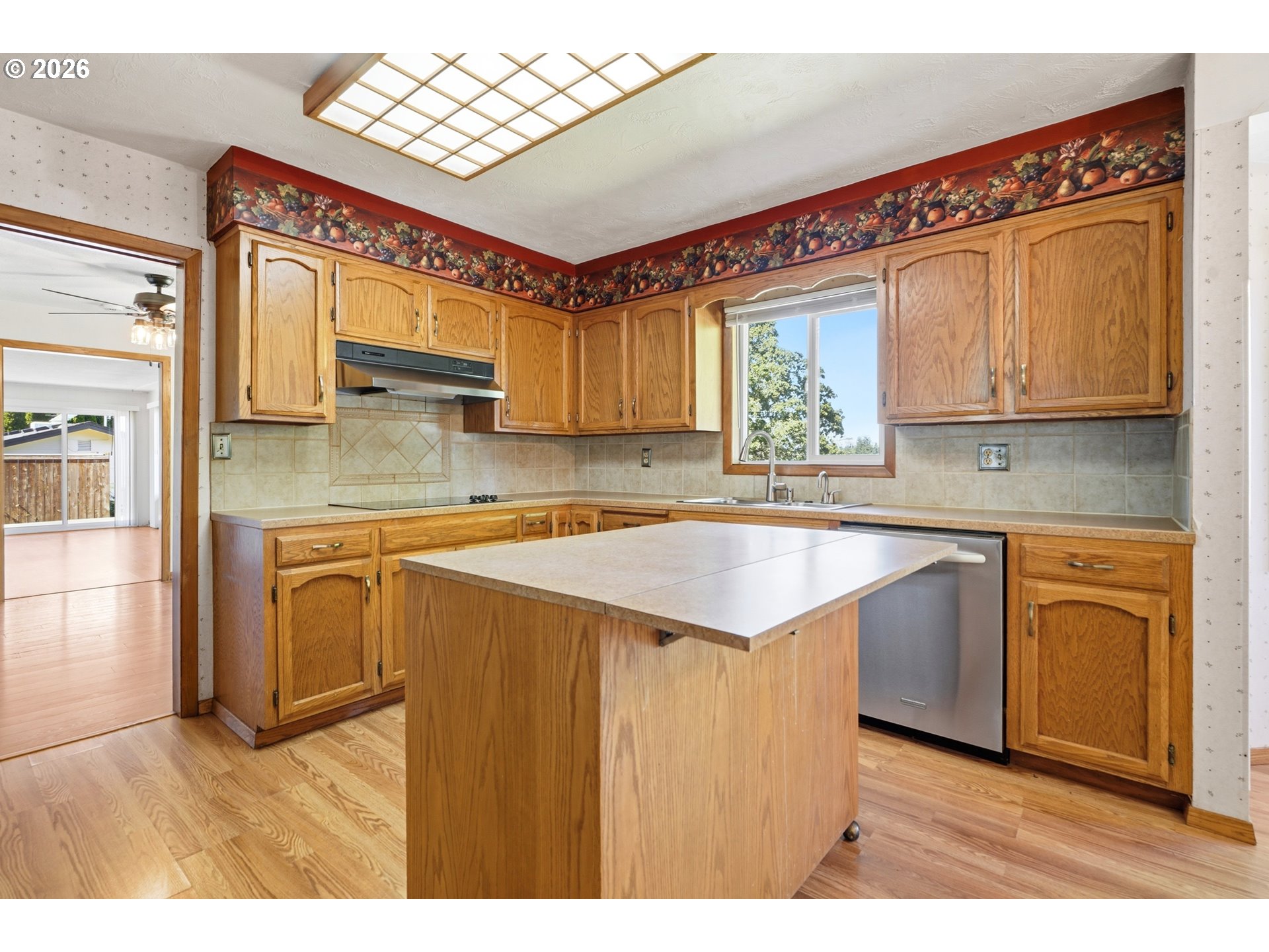 429 Stoneway Dr Nw Property Photo 13
