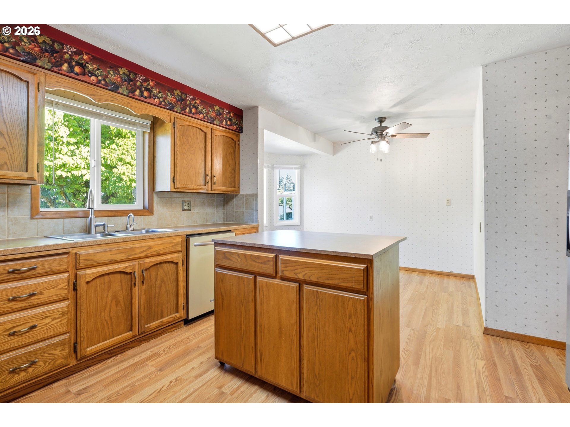 429 Stoneway Dr Nw Property Photo 16