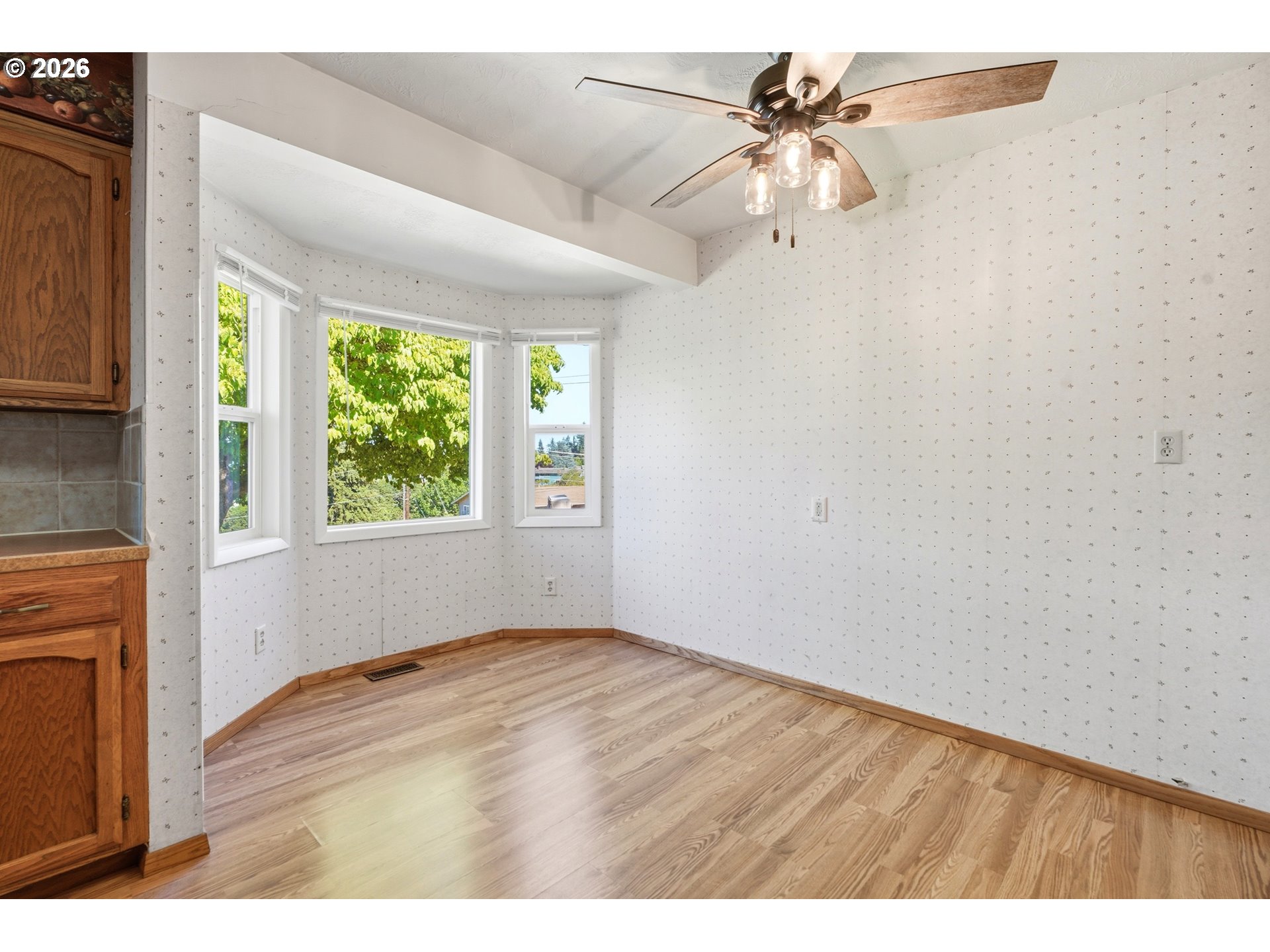 429 Stoneway Dr Nw Property Photo 18