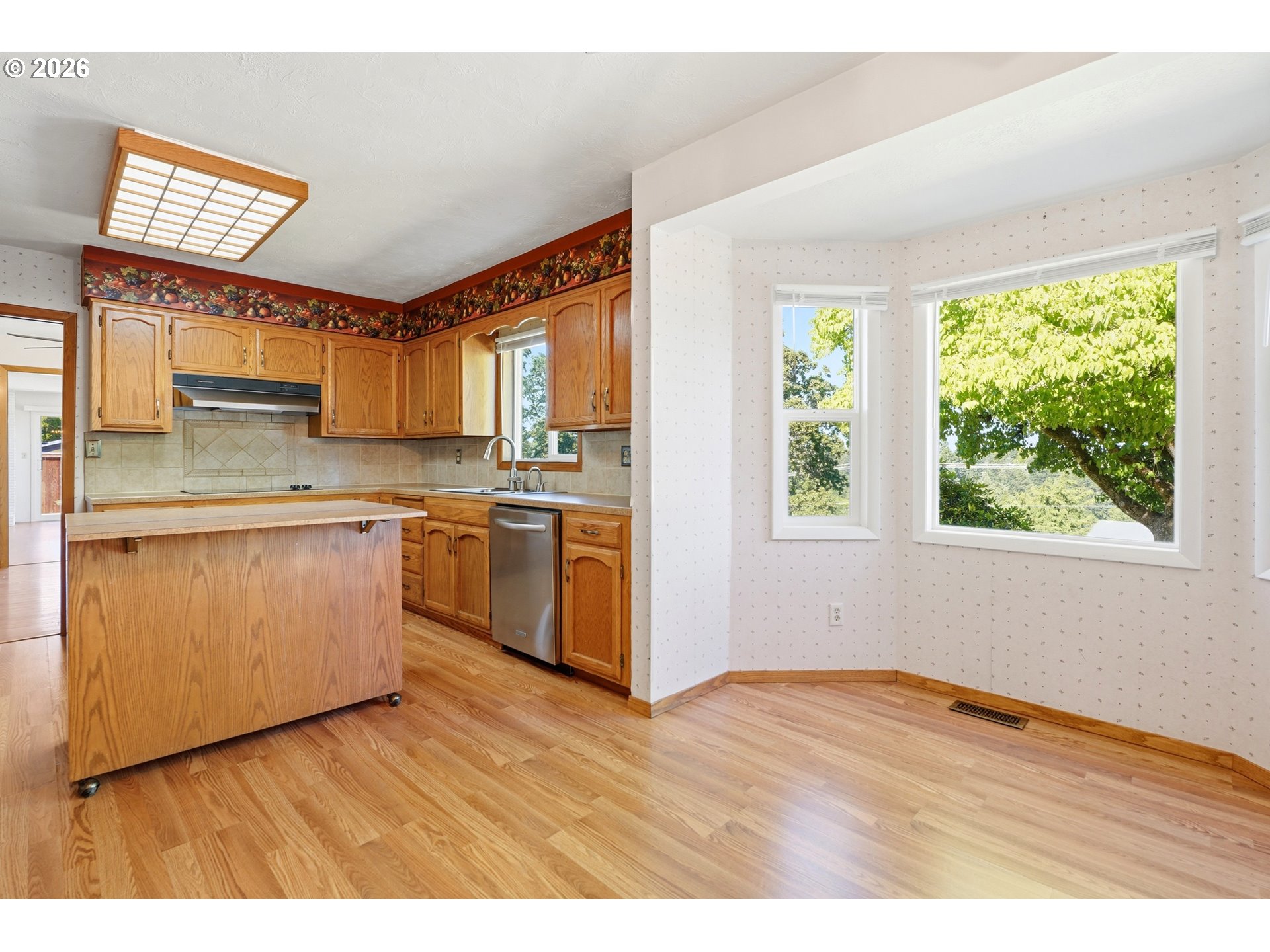 429 Stoneway Dr Nw Property Photo 19
