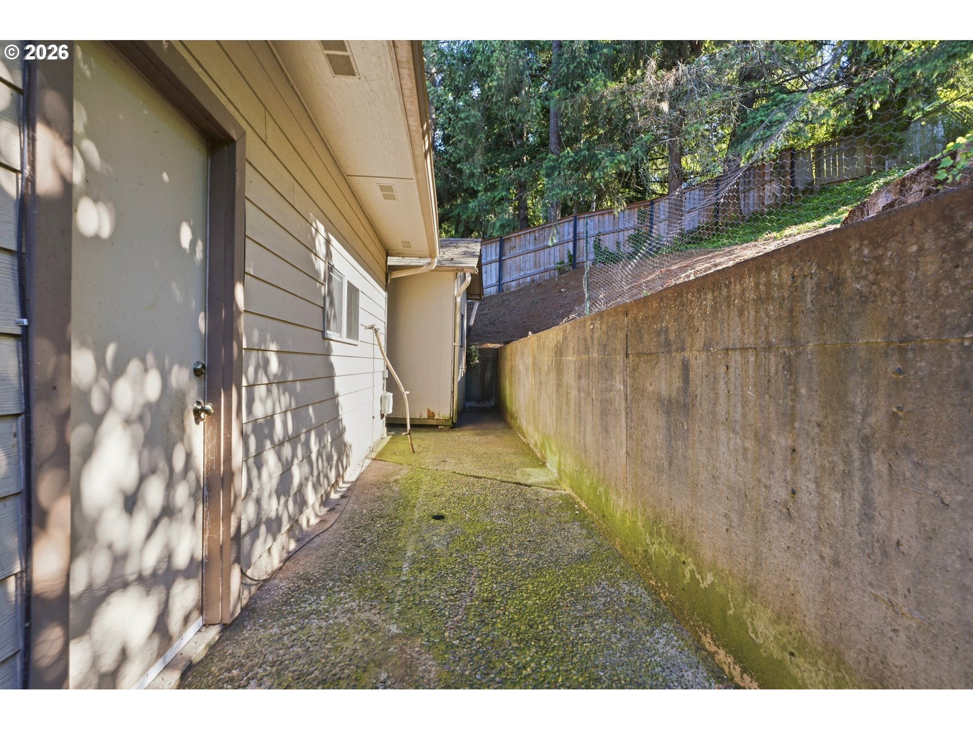 429 Stoneway Dr Nw Property Photo 36