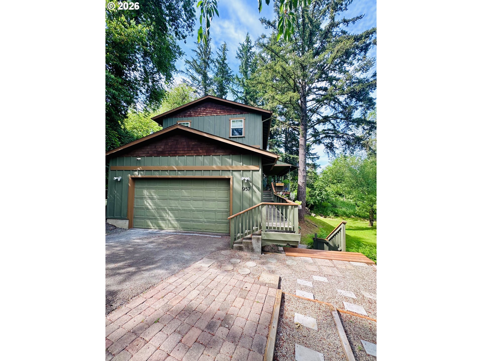957 SW FELLOWS ST Property Photo 1