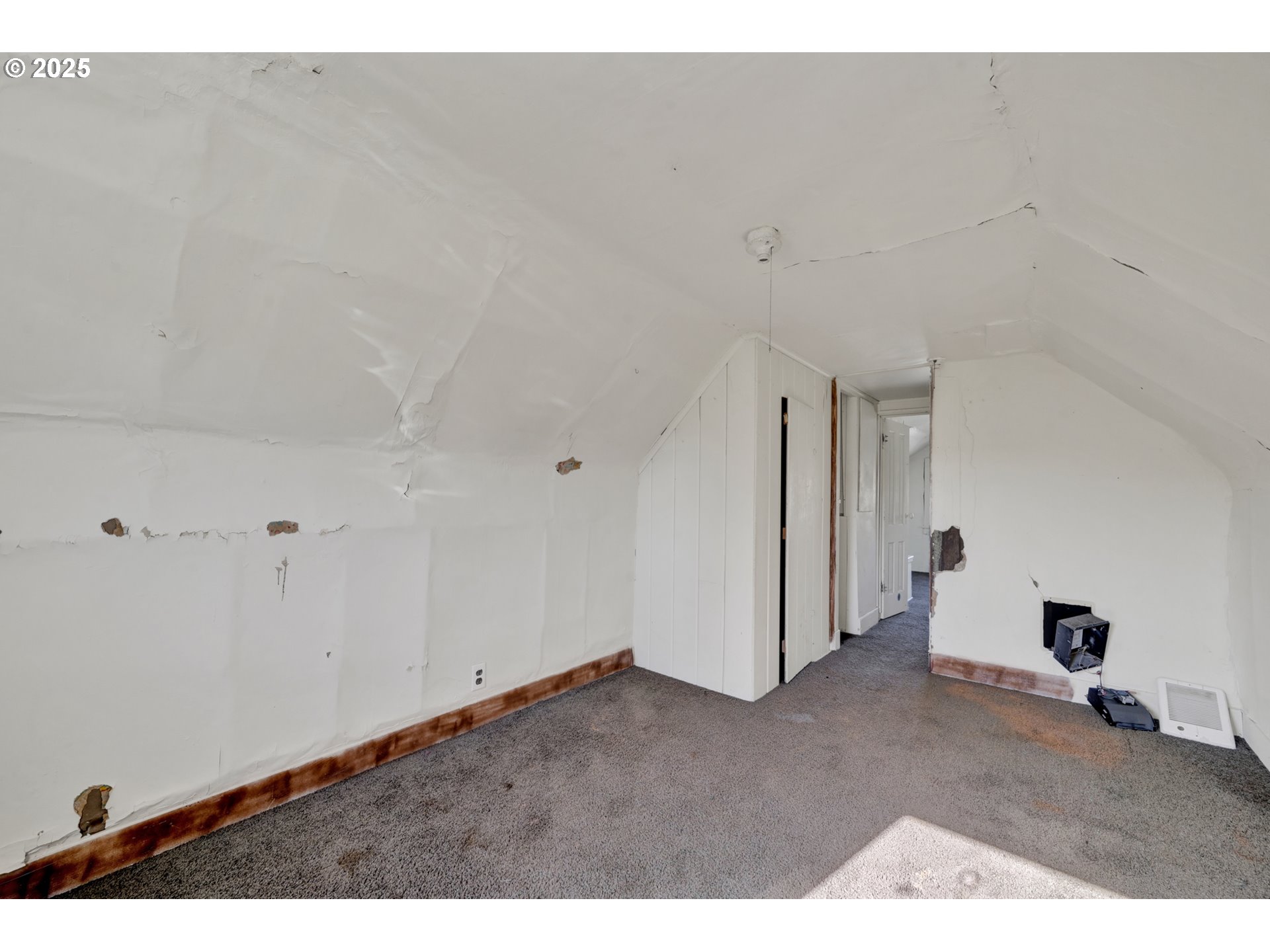168 N Cleveland St Property Photo 24