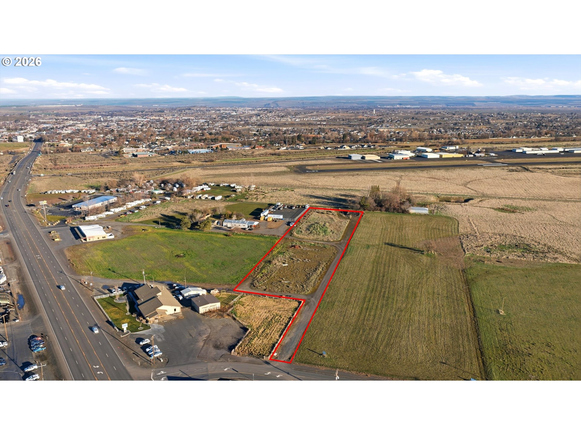 E Airport RD Property Photo 1