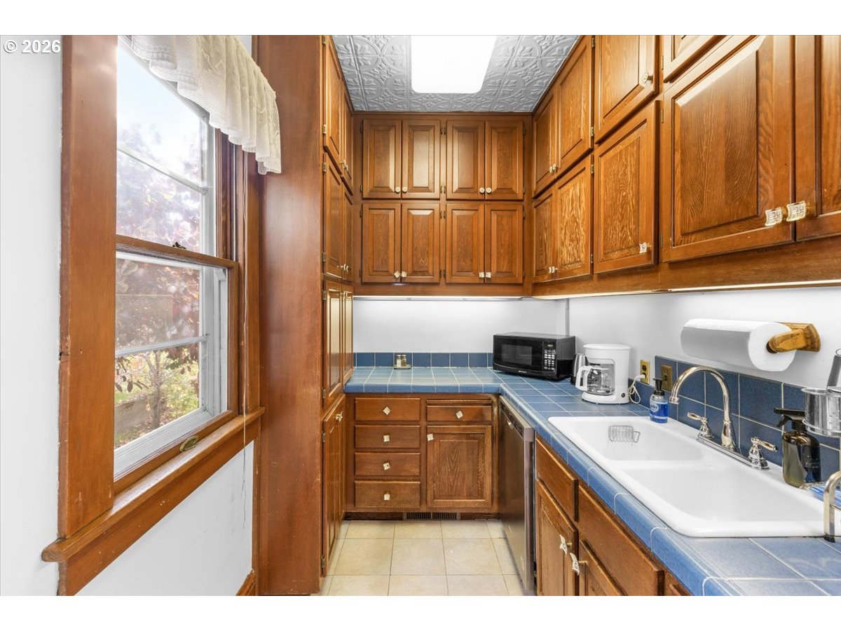 139 Sw I St Property Photo 16