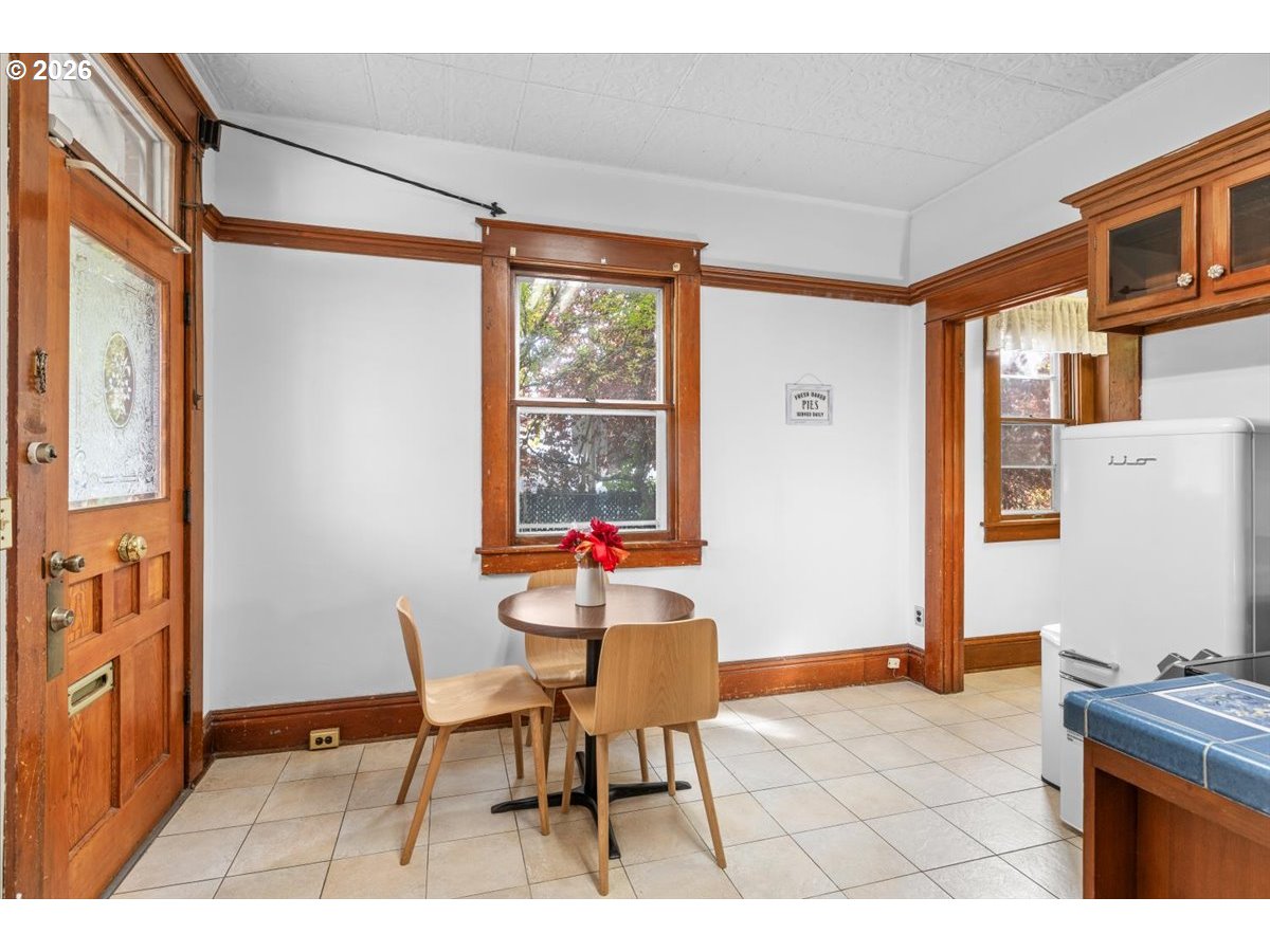 139 Sw I St Property Photo 17