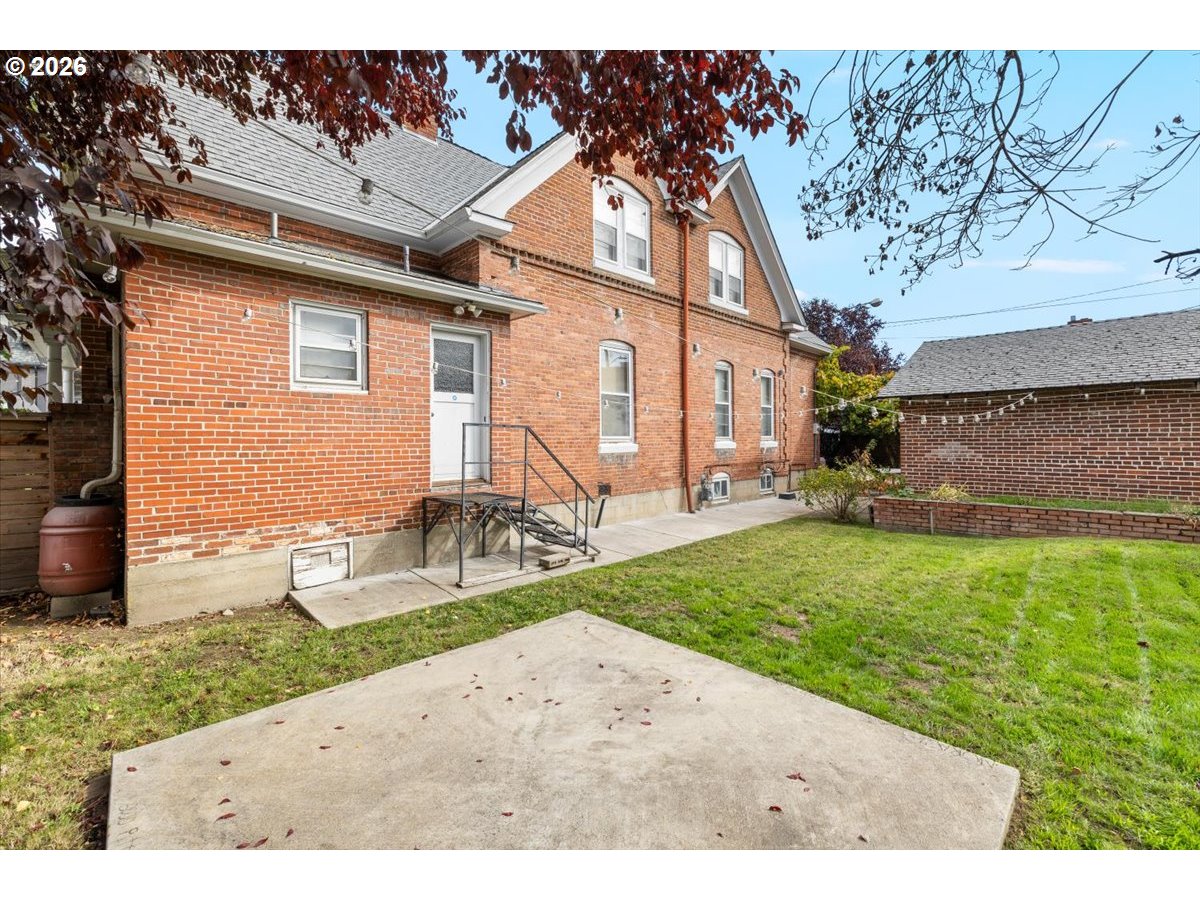 139 Sw I St Property Photo 47