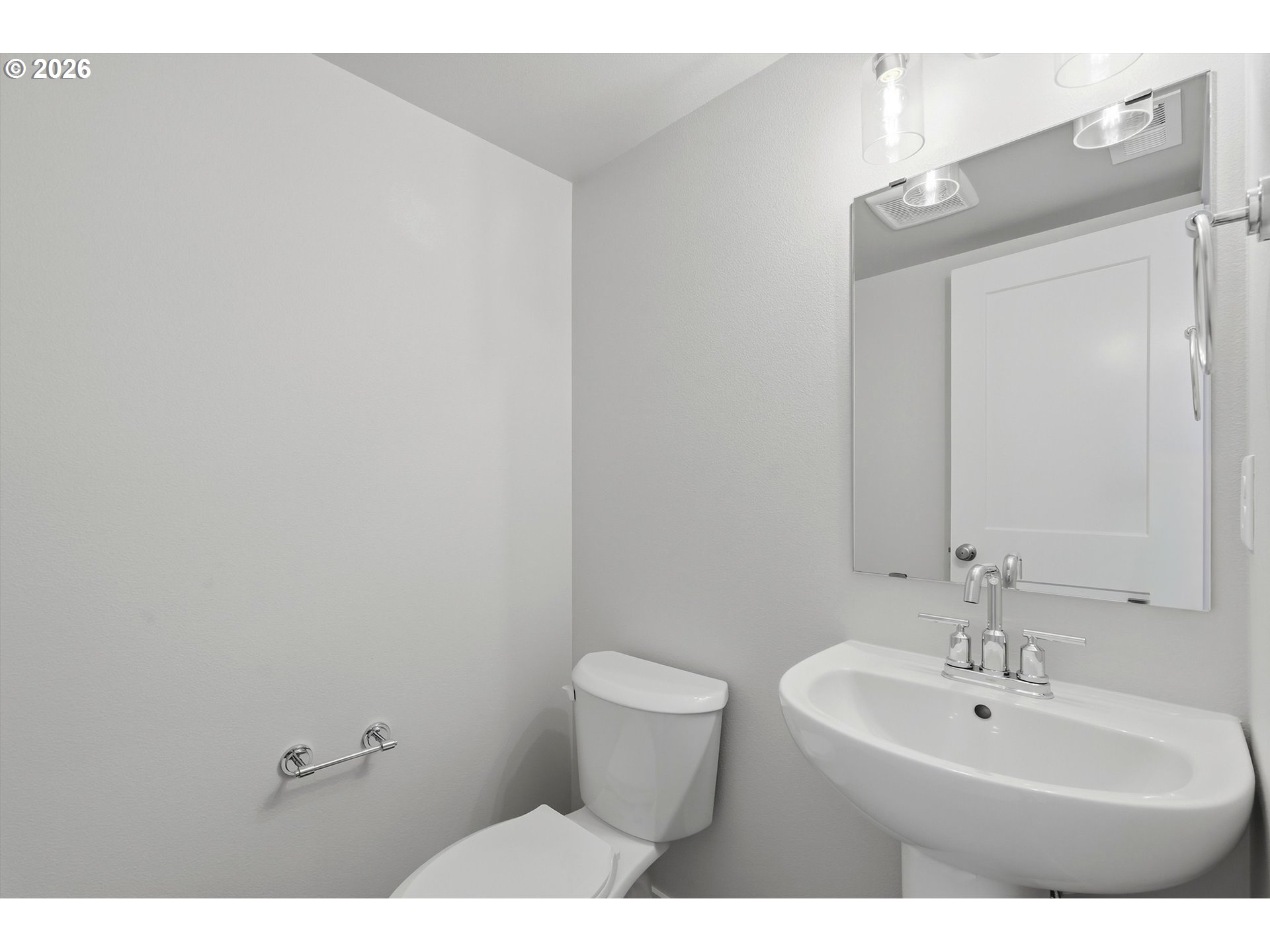366 Se Shetterly Dr Property Photo 8