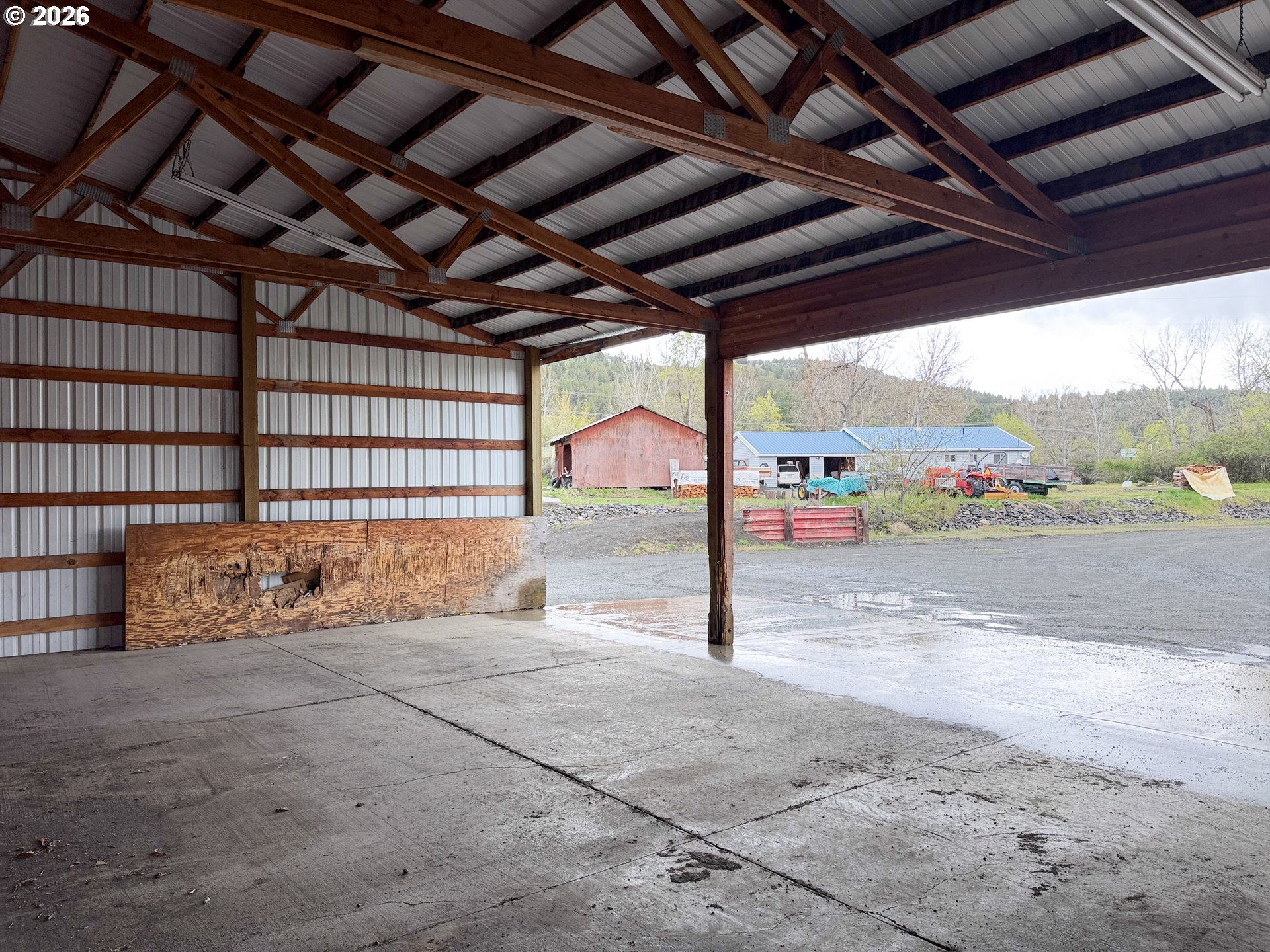 355 Patterson Bridge Rd Property Photo 12