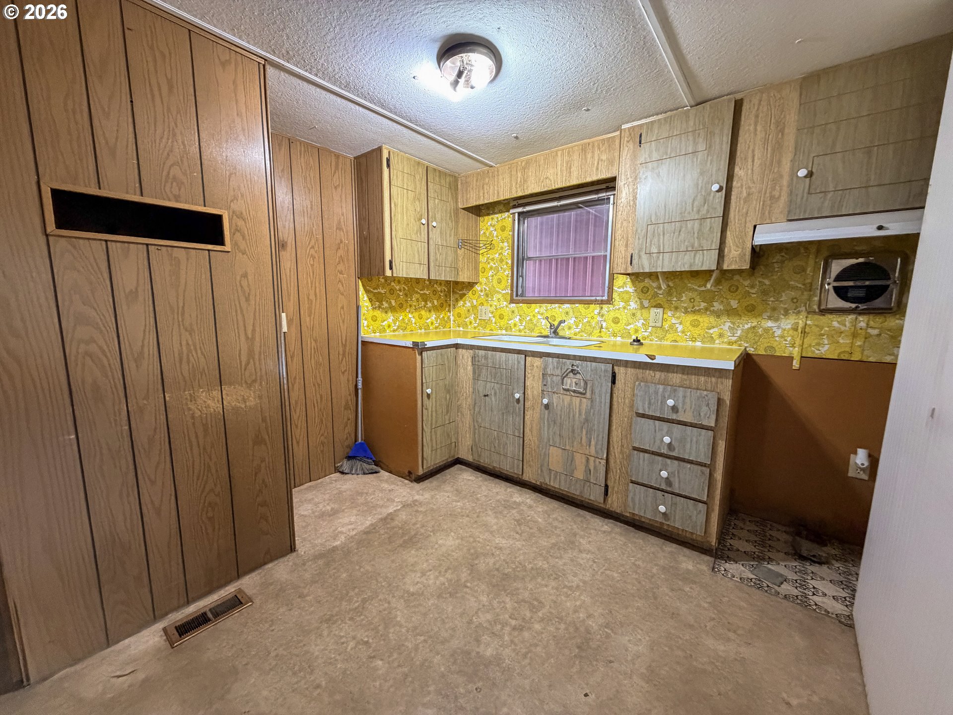 355 Patterson Bridge Rd Property Photo 24