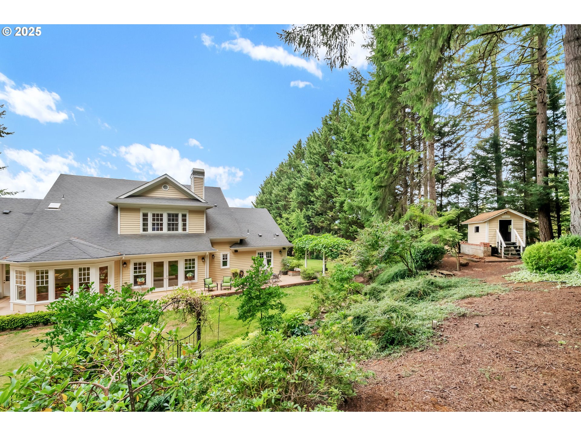 28408 Spencer Creek Rd Property Photo 9