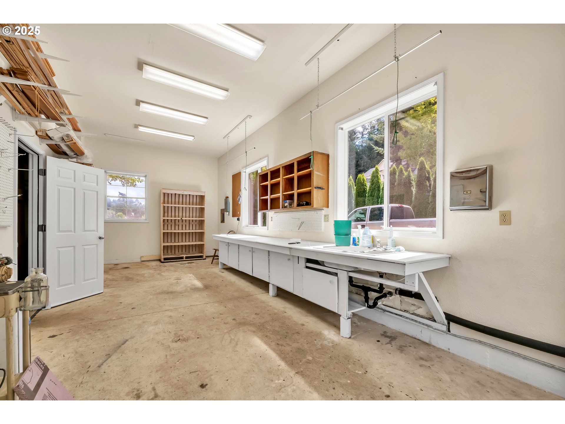 28408 Spencer Creek Rd Property Photo 46