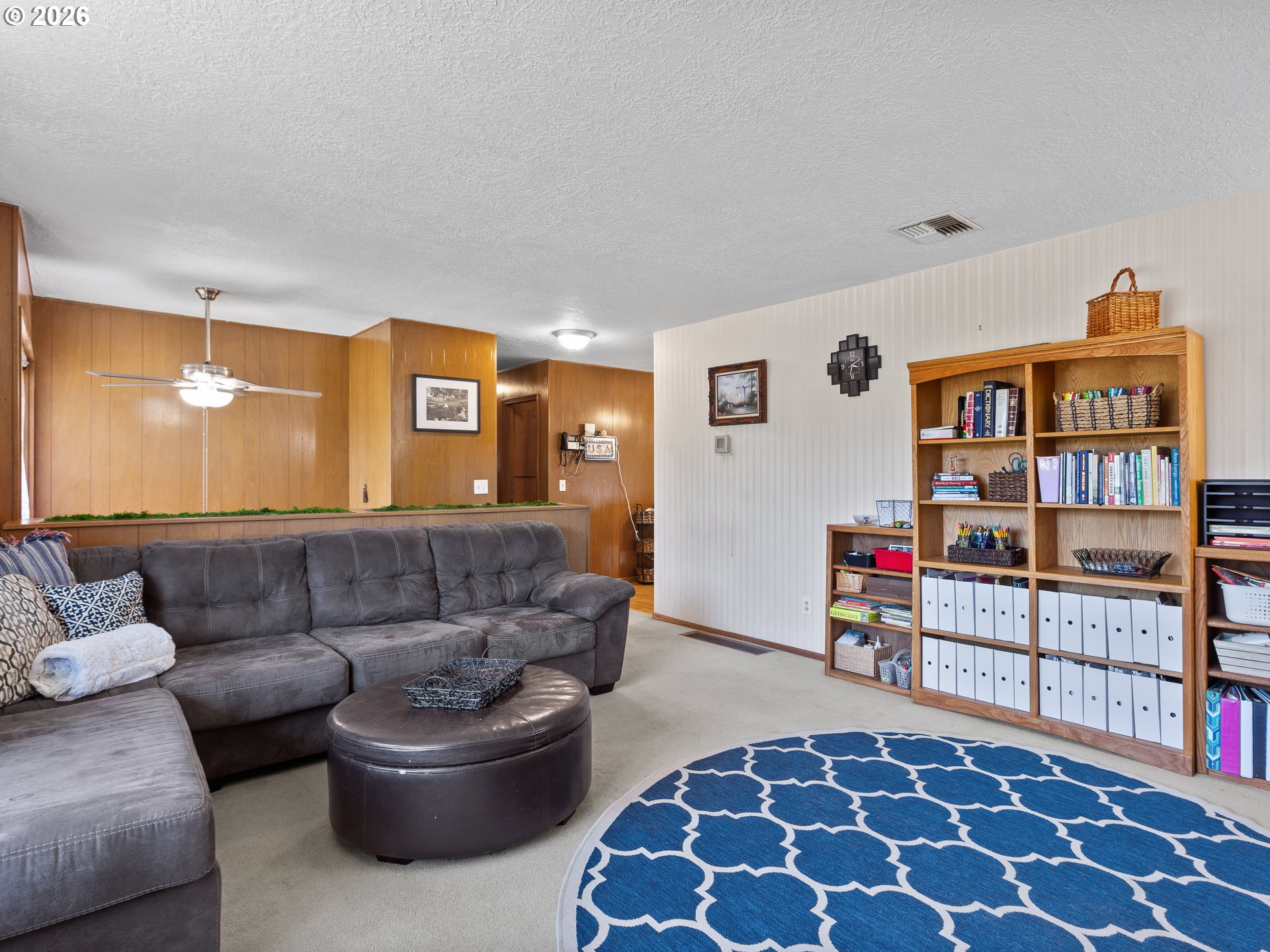1801 E Laurel Dr Property Photo 11