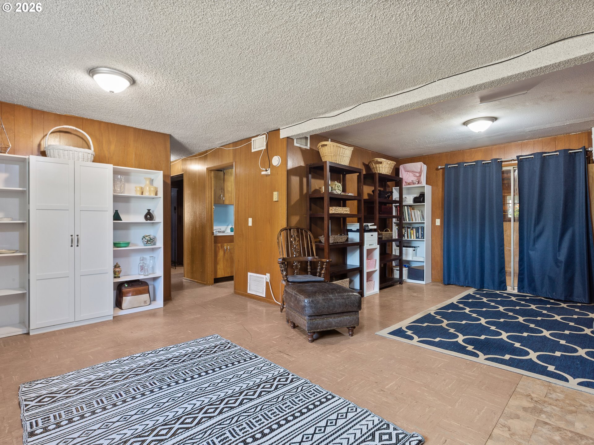 1801 E Laurel Dr Property Photo 29