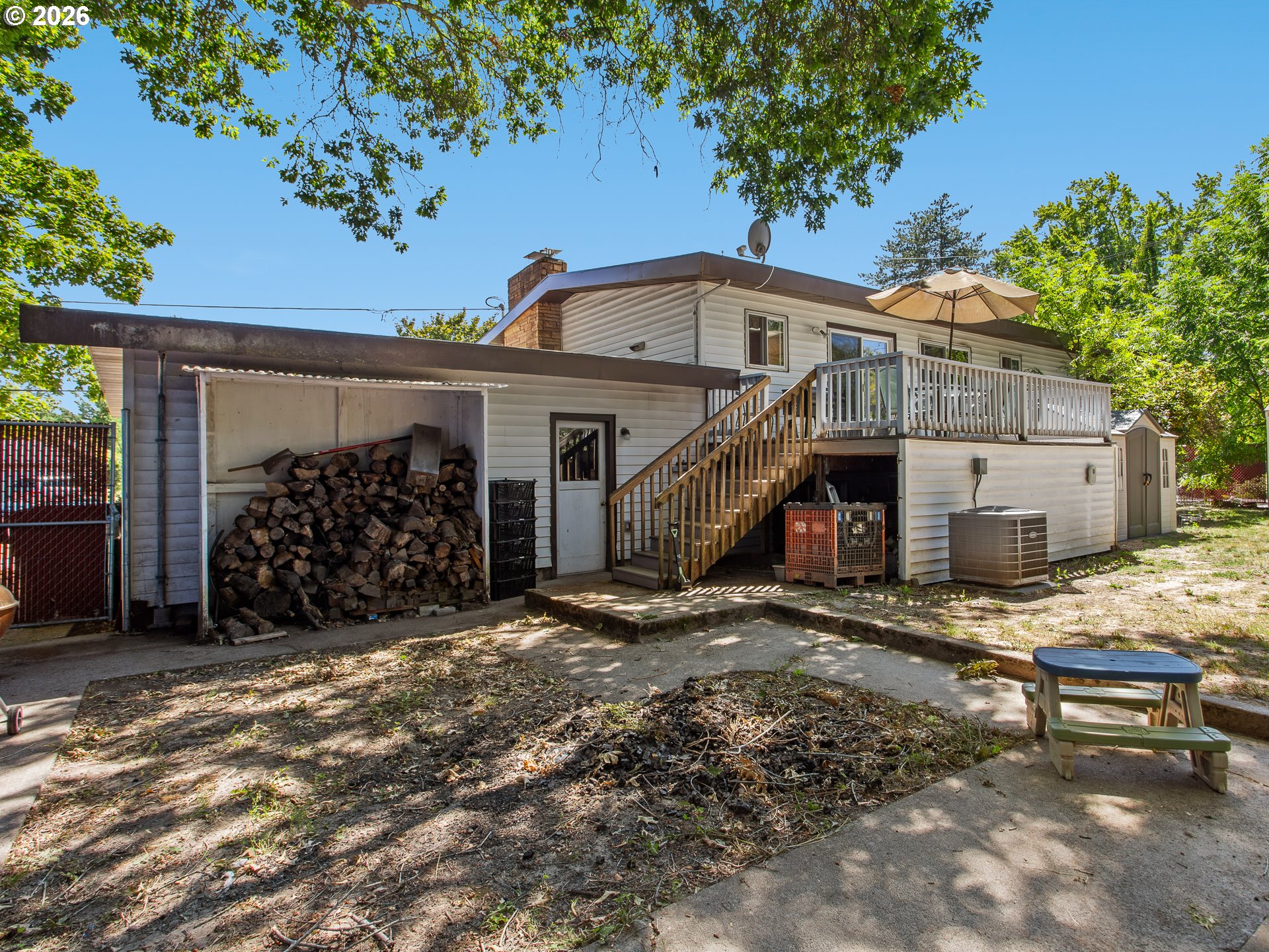1801 E Laurel Dr Property Photo 35