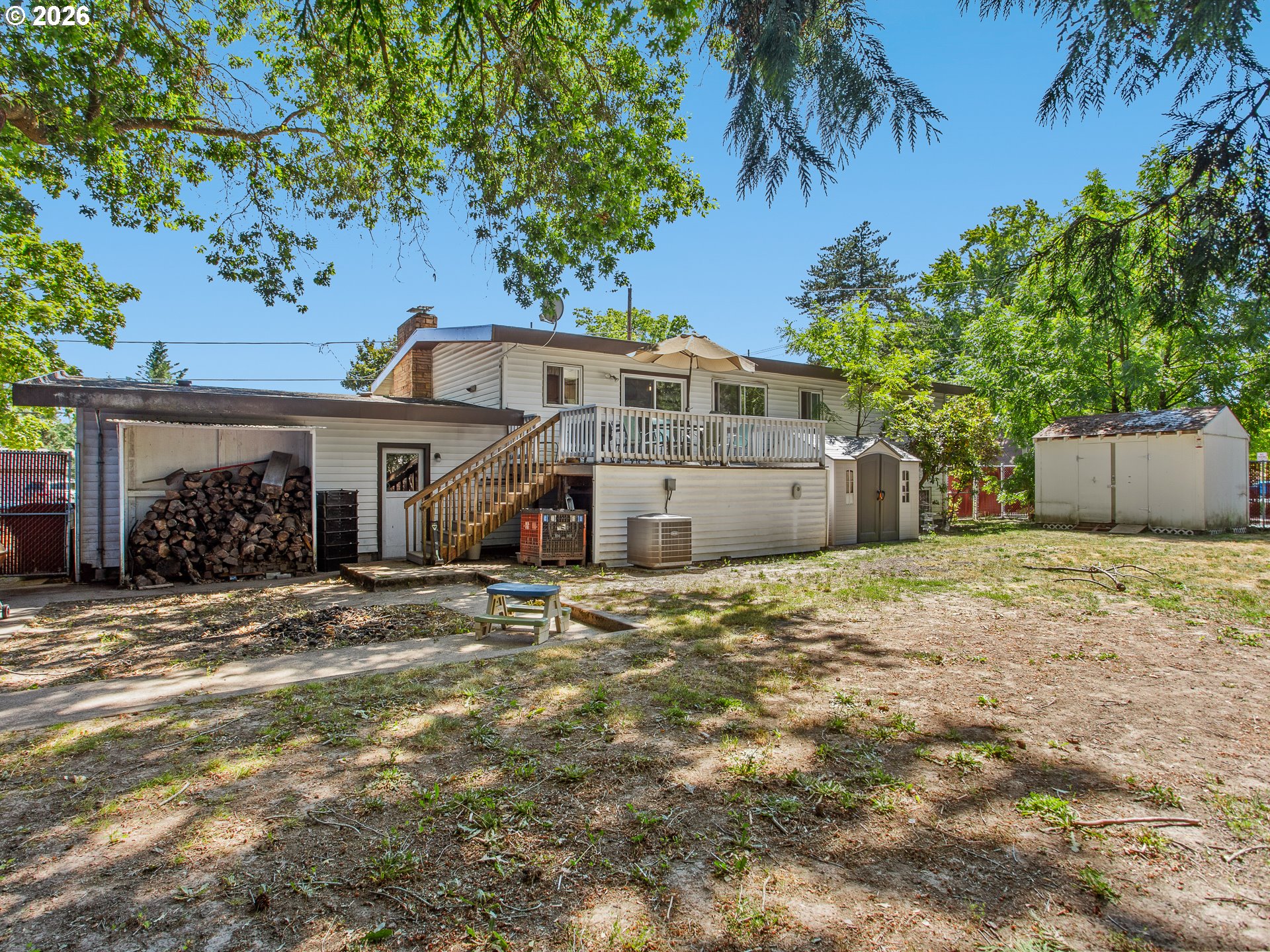 1801 E Laurel Dr Property Photo 36