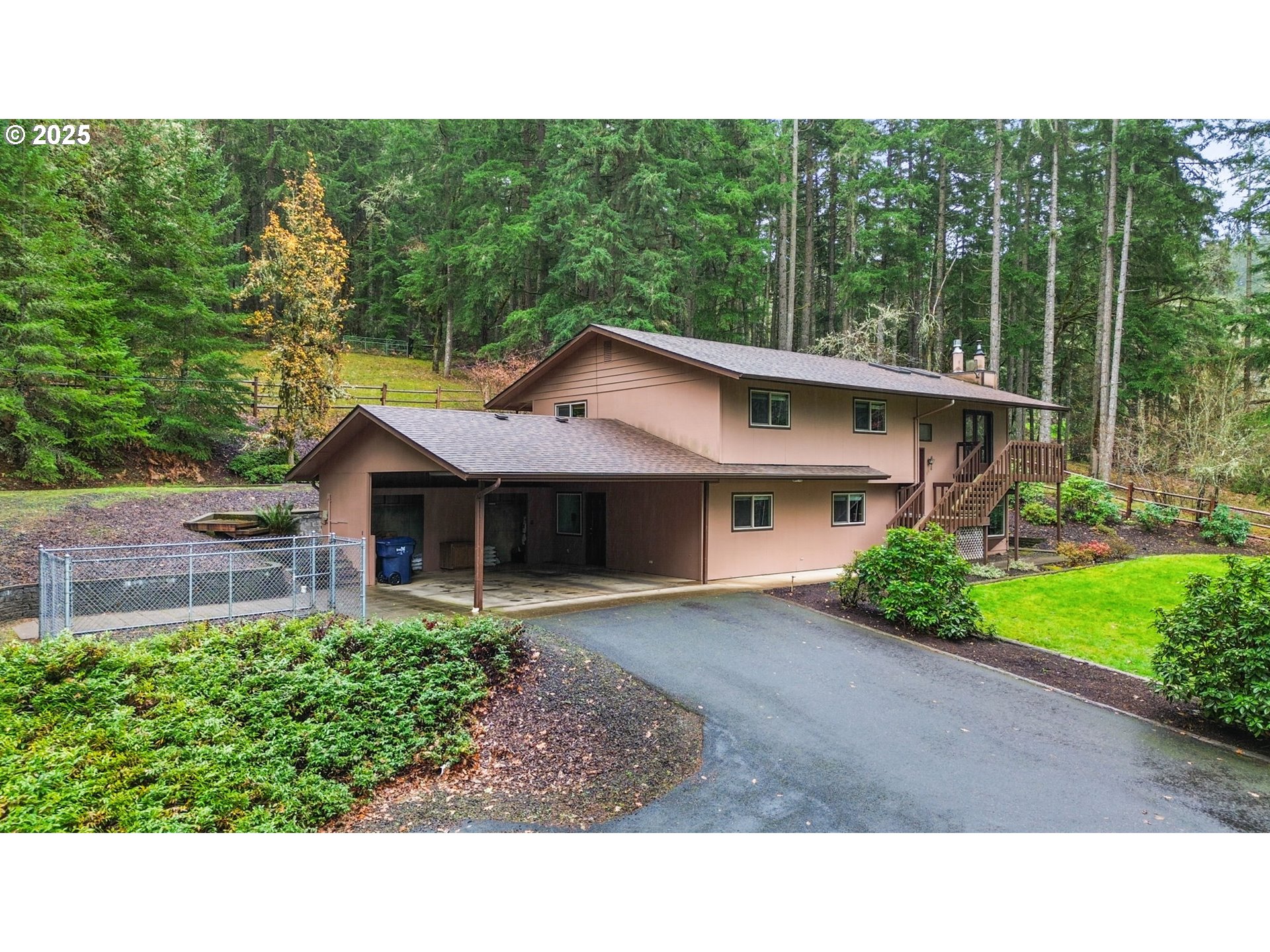 28198 Briggs Hill Rd Property Photo 1