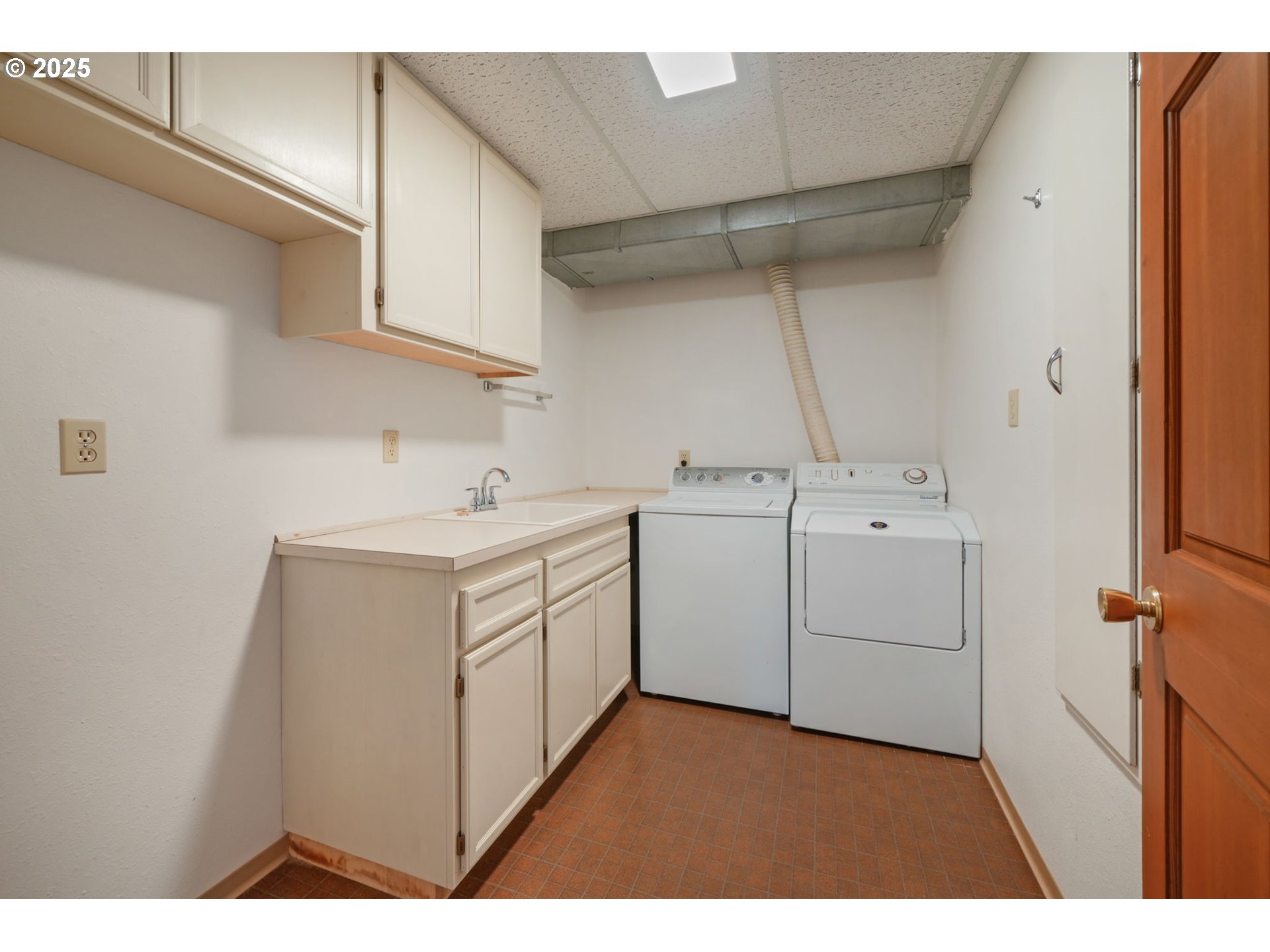 28198 Briggs Hill Rd Property Photo 30