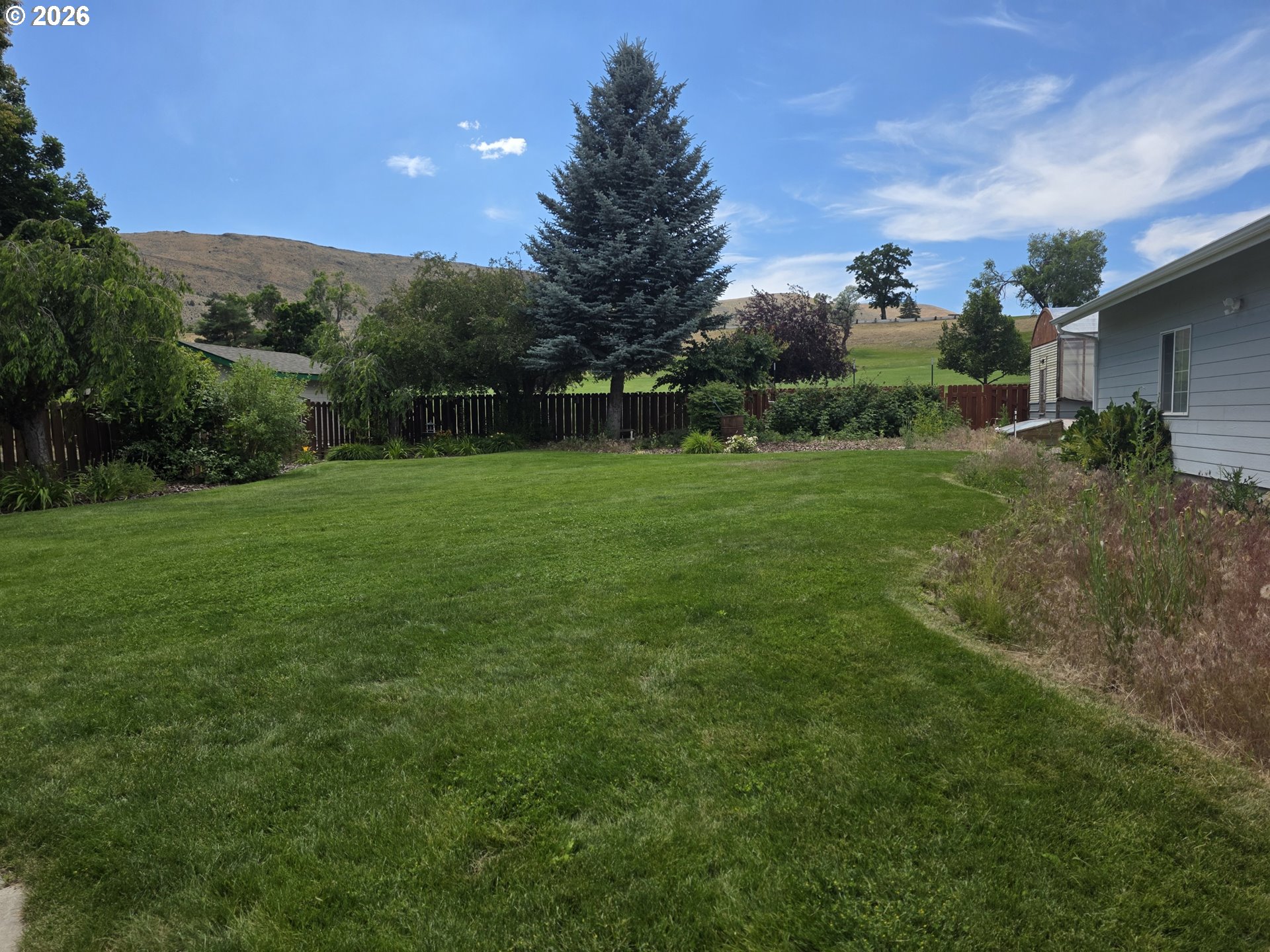 495 Foothill Dr Property Photo 5