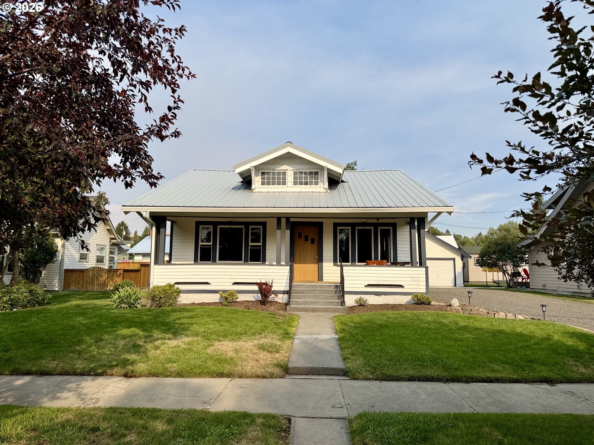 203 NE 1ST ST Property Photo 1
