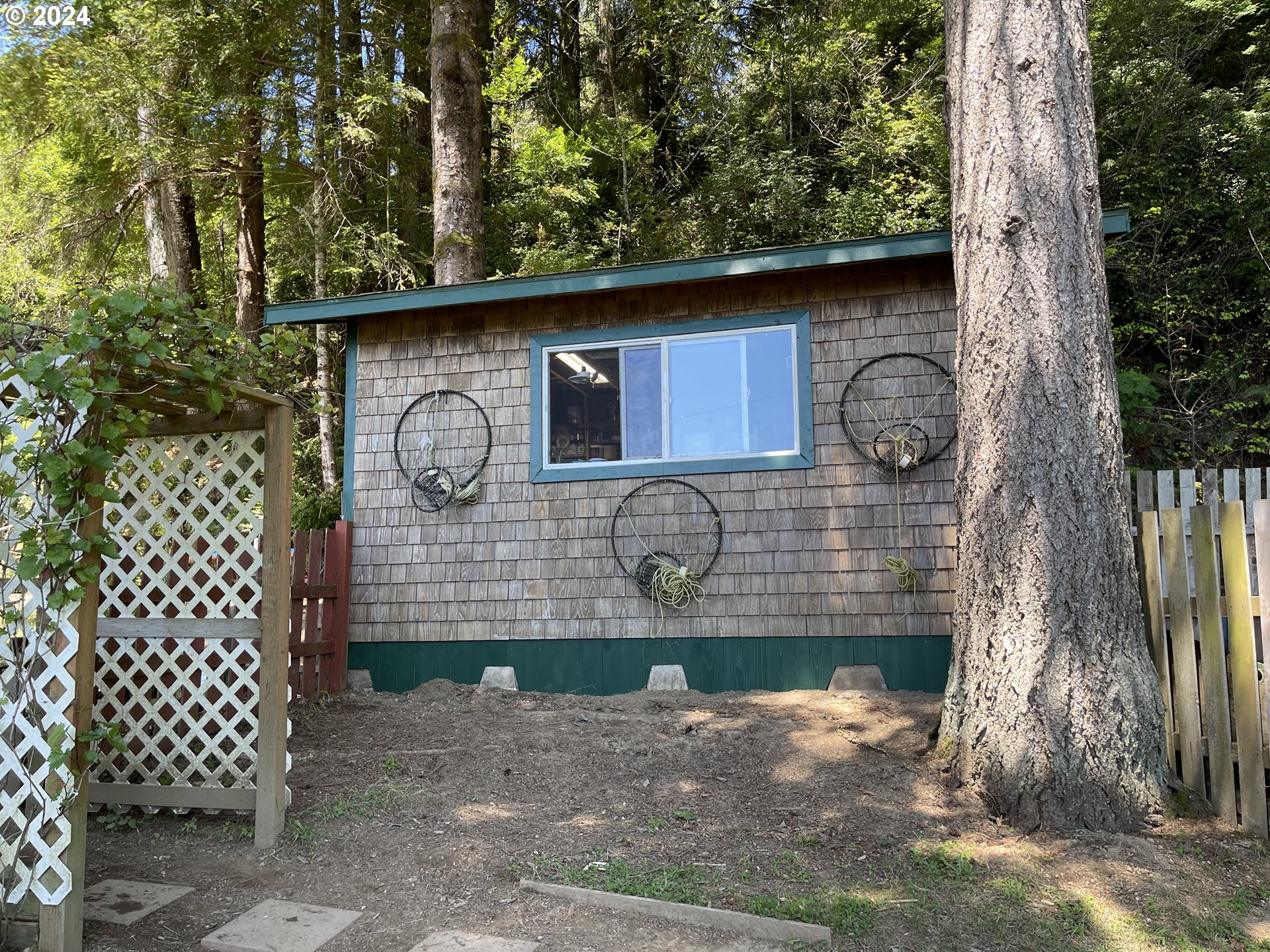 83126 Siltcoos Station Rd Property Photo 26